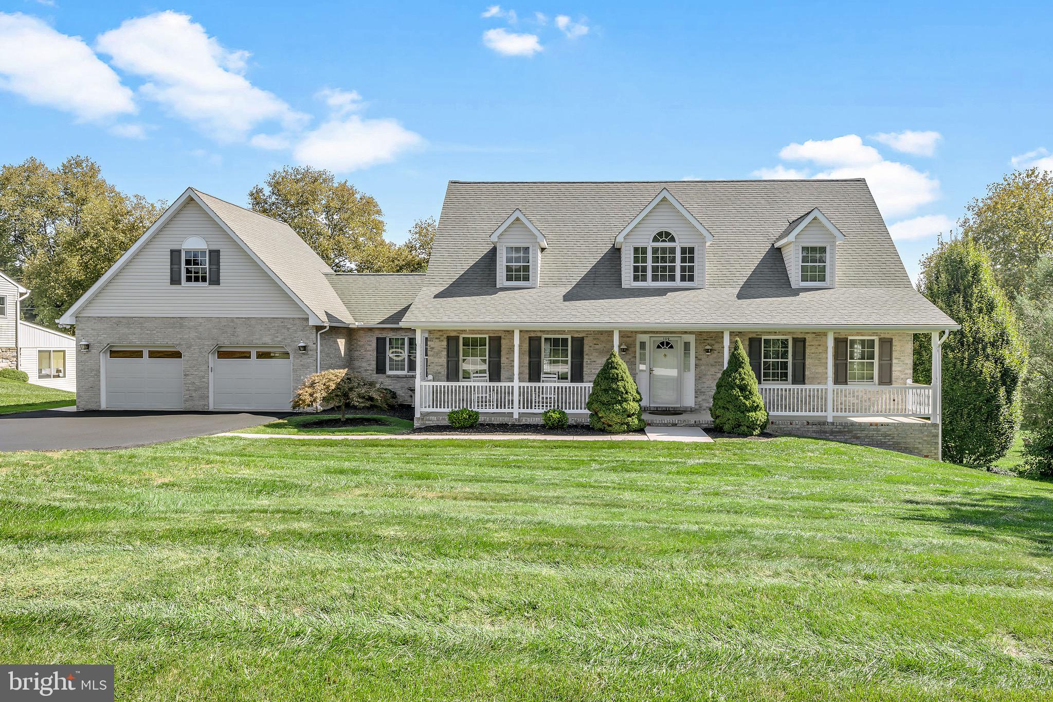 STRAWBERRY FIELDS - Residential