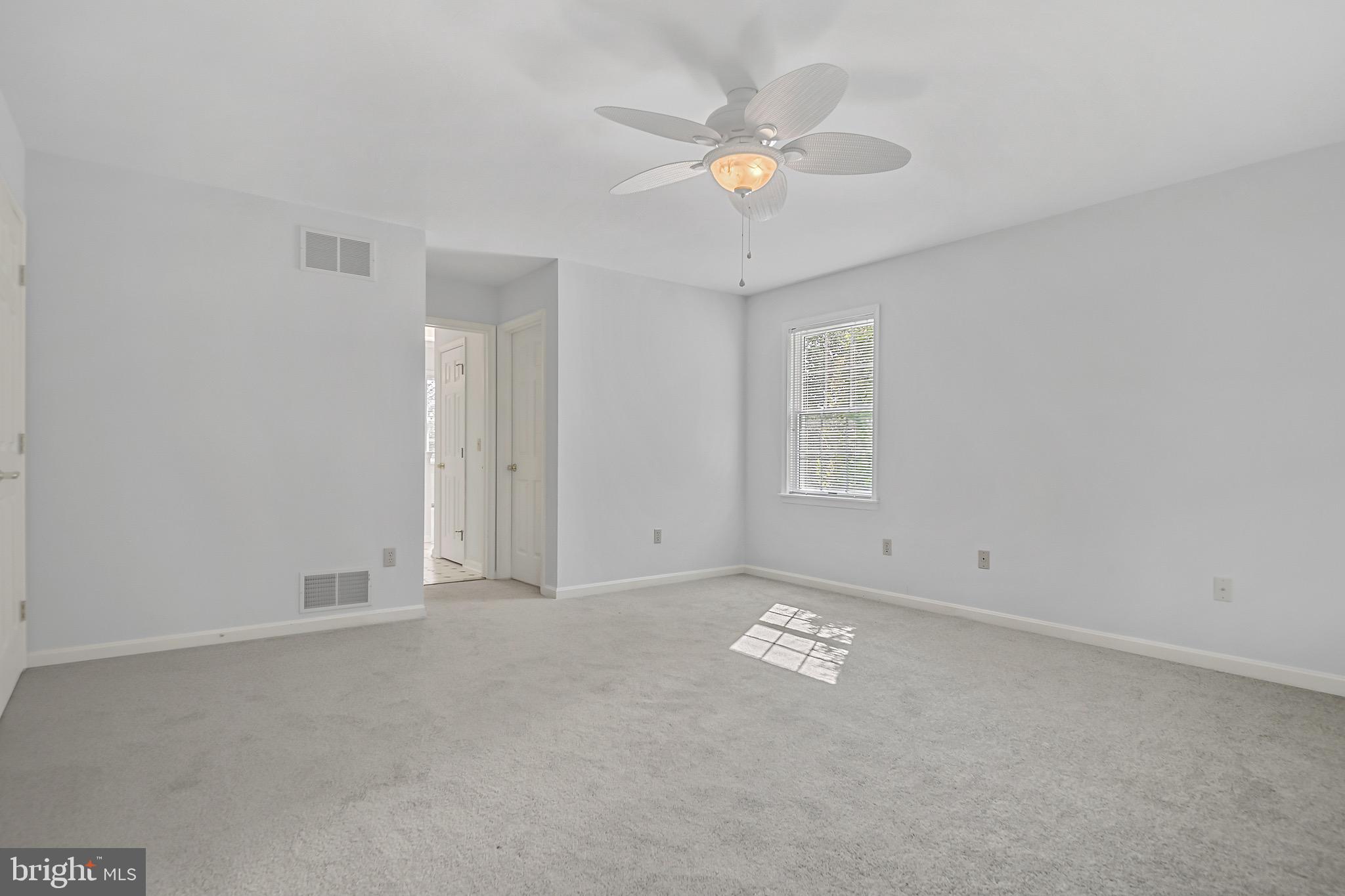 STRAWBERRY FIELDS - Residential