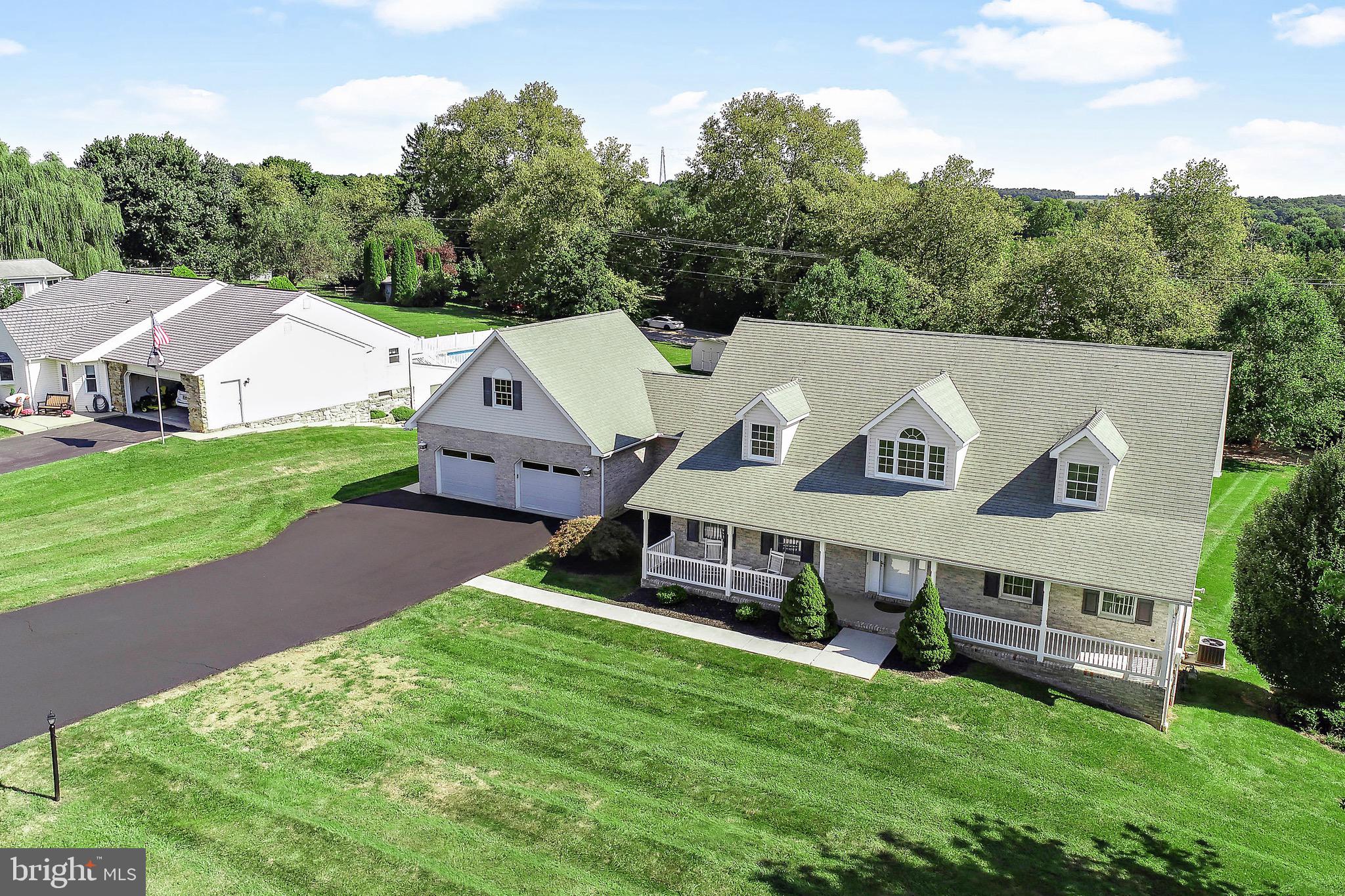 STRAWBERRY FIELDS - Residential