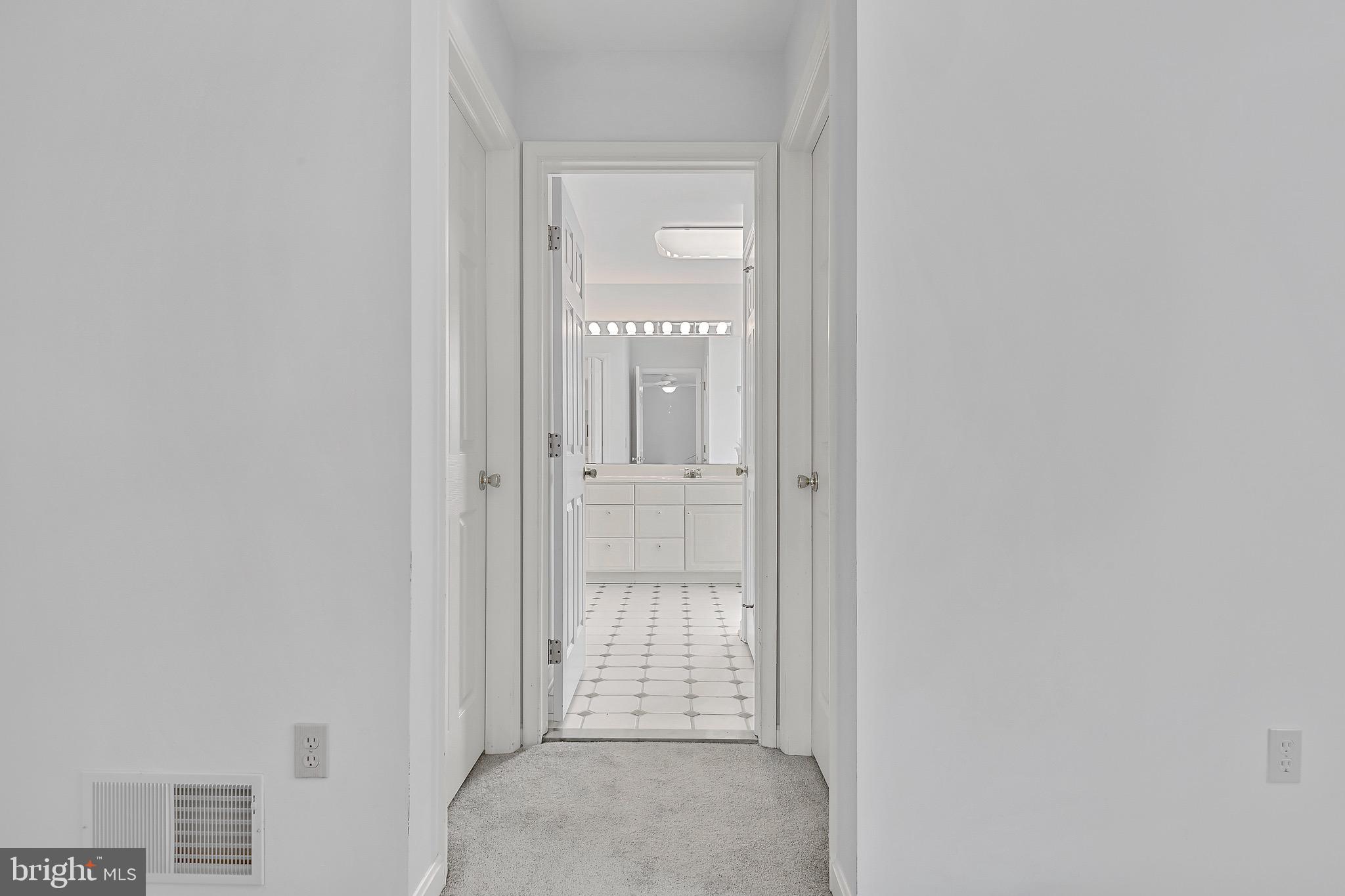 STRAWBERRY FIELDS - Residential