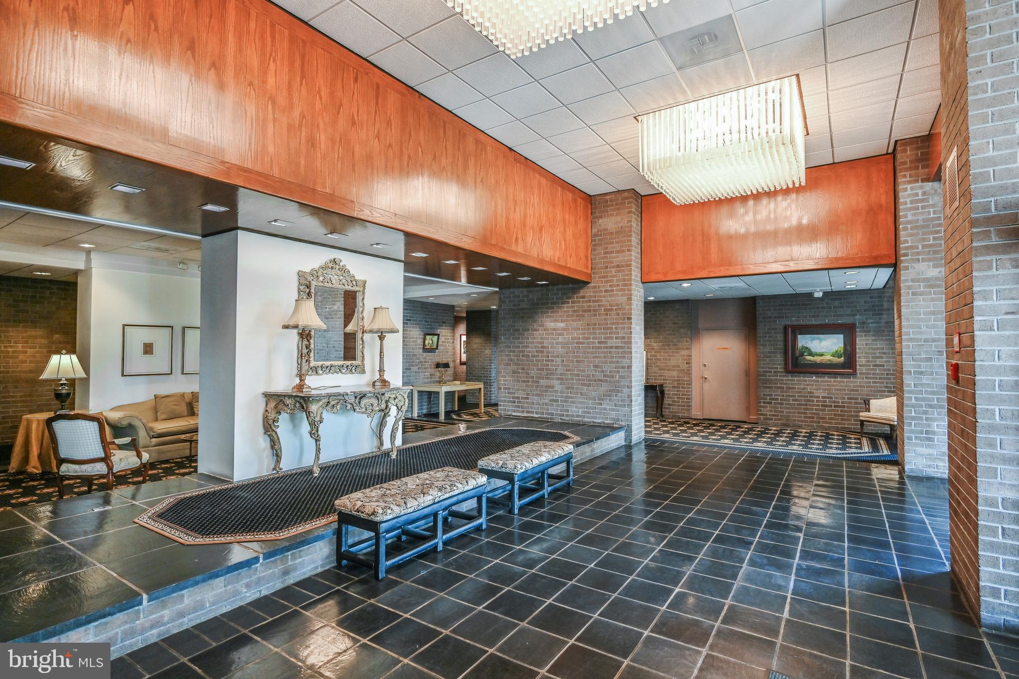 REGENCY AT MCLEAN - Residential Lease