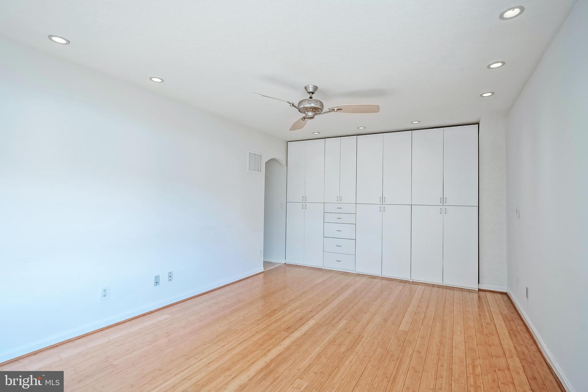 REGENCY AT MCLEAN - Residential Lease