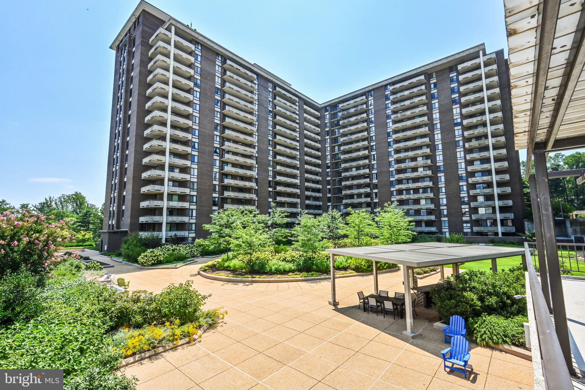 REGENCY AT MCLEAN - Residential Lease