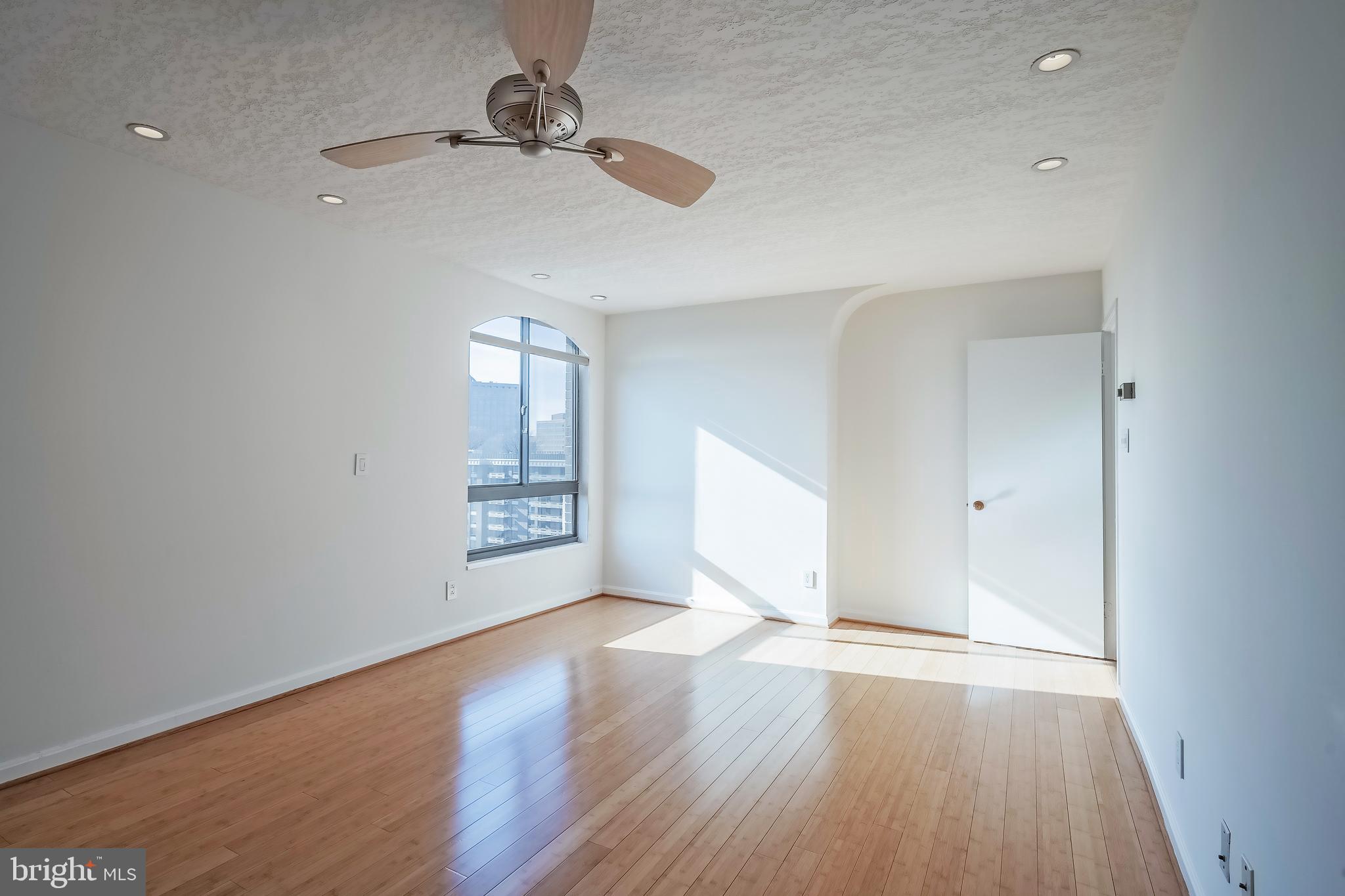 REGENCY AT MCLEAN - Residential Lease