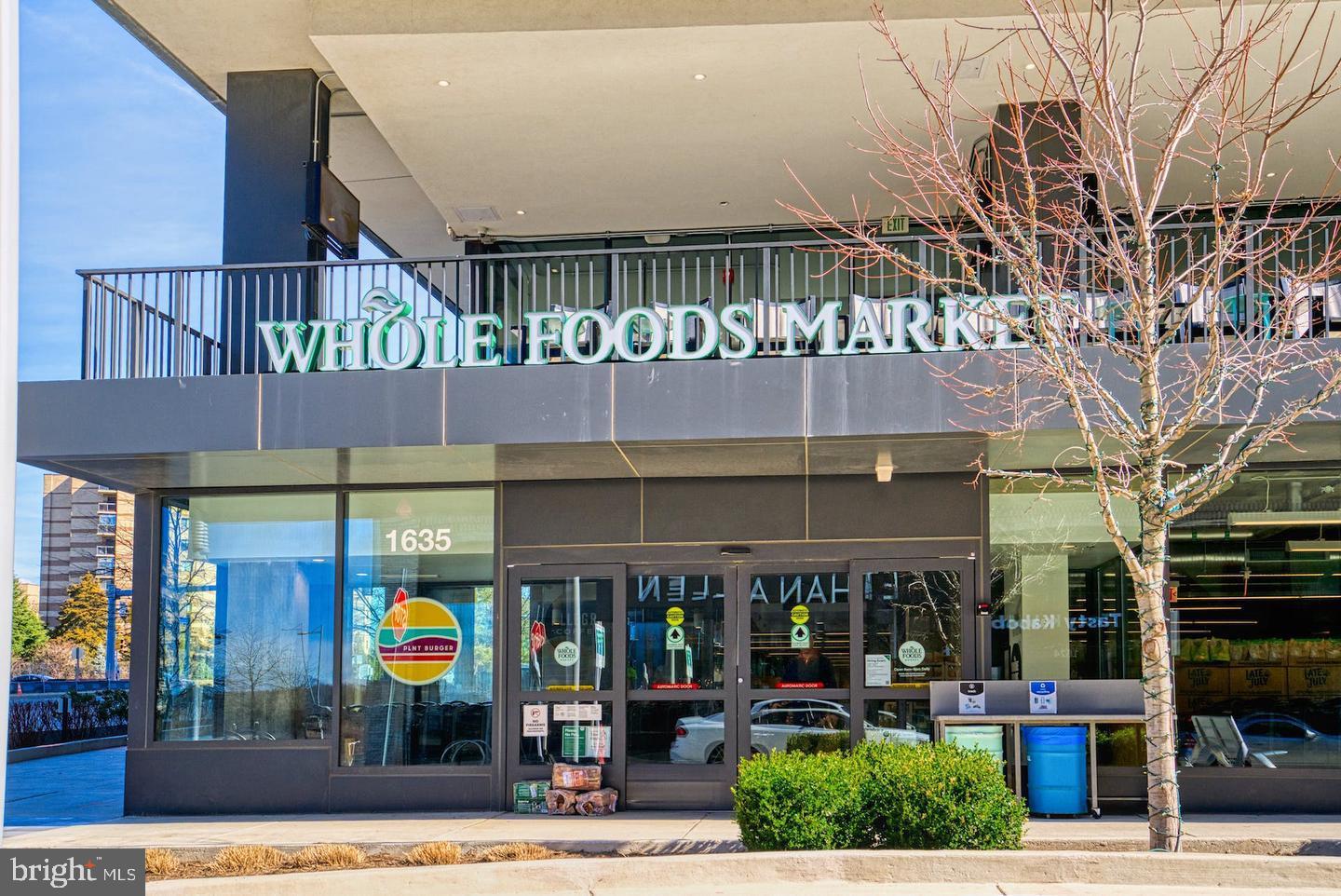 REGENCY AT MCLEAN - Residential Lease