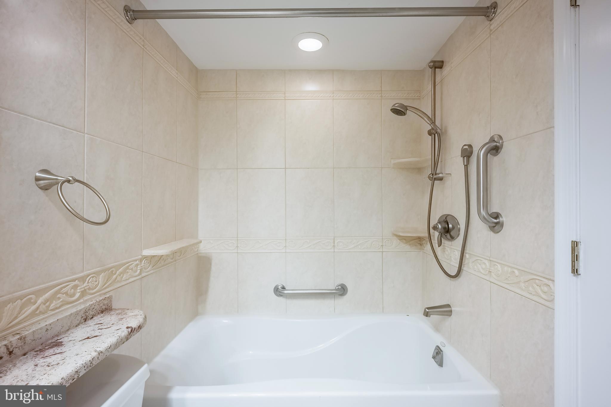 REGENCY AT MCLEAN - Residential Lease