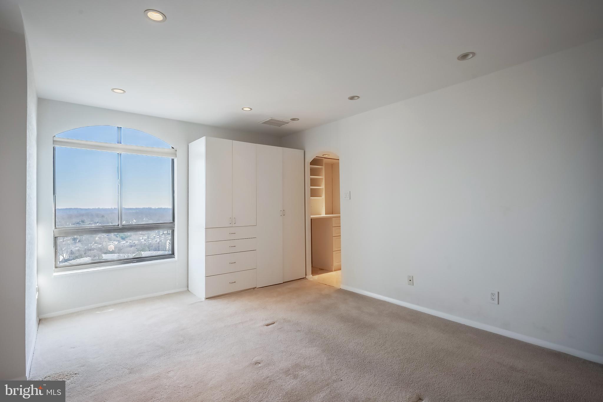 REGENCY AT MCLEAN - Residential Lease