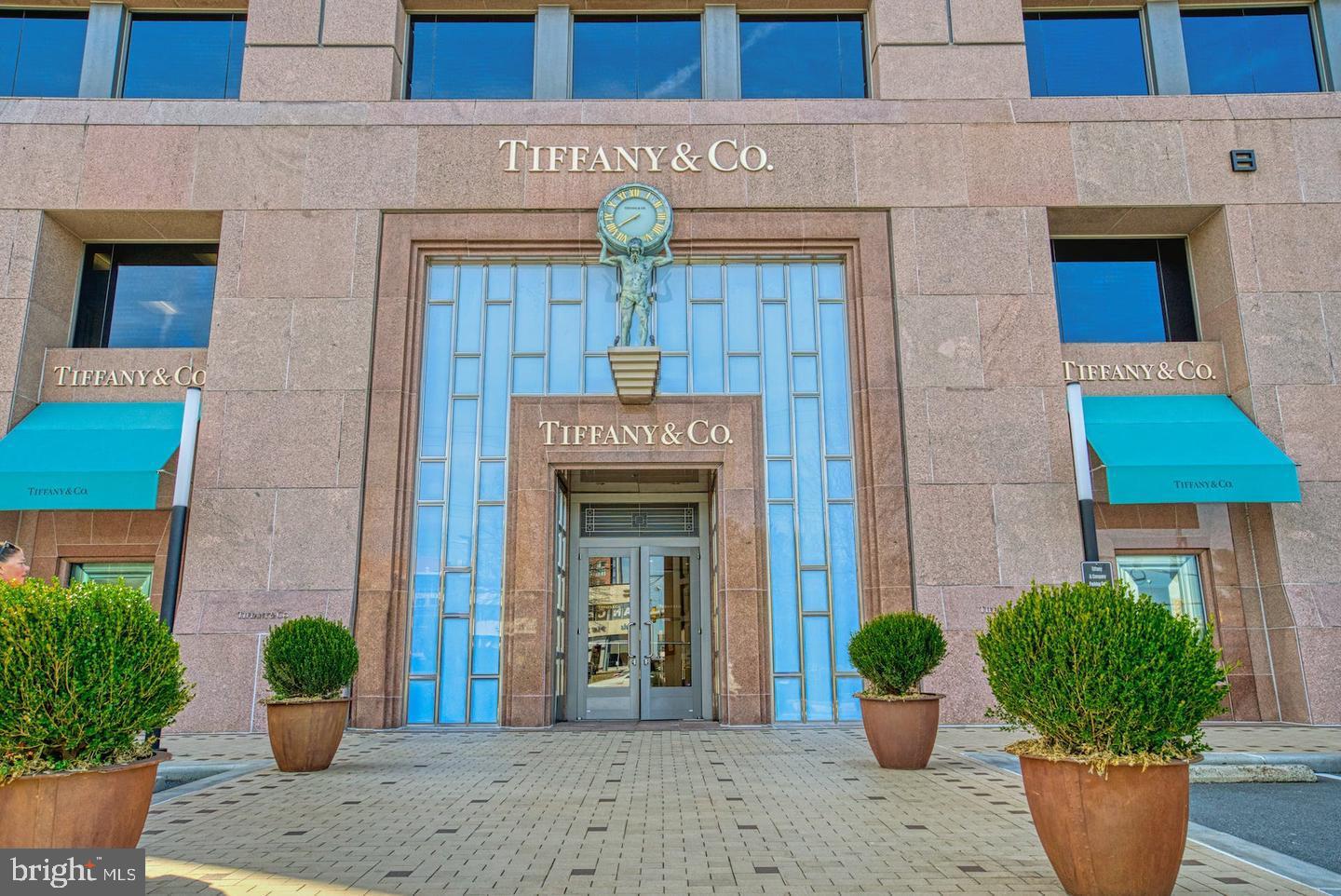 REGENCY AT MCLEAN - Residential Lease