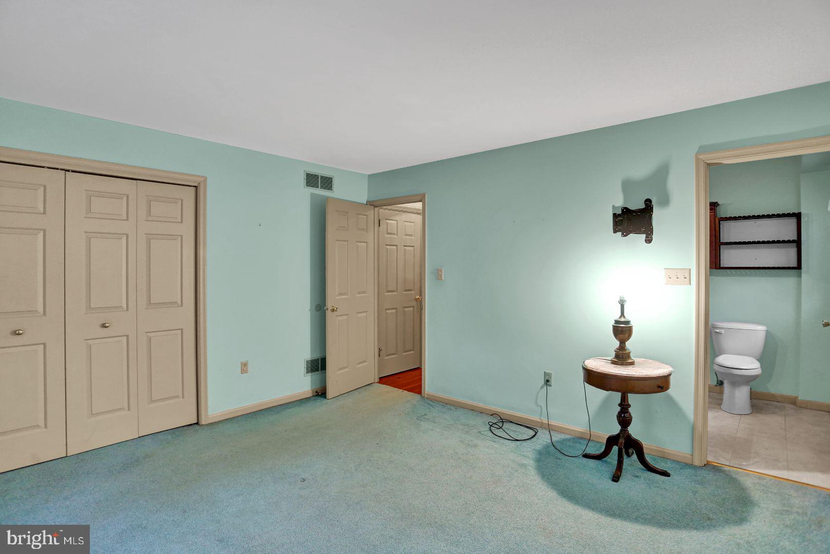 WELLINGTON DOWNES - Residential
