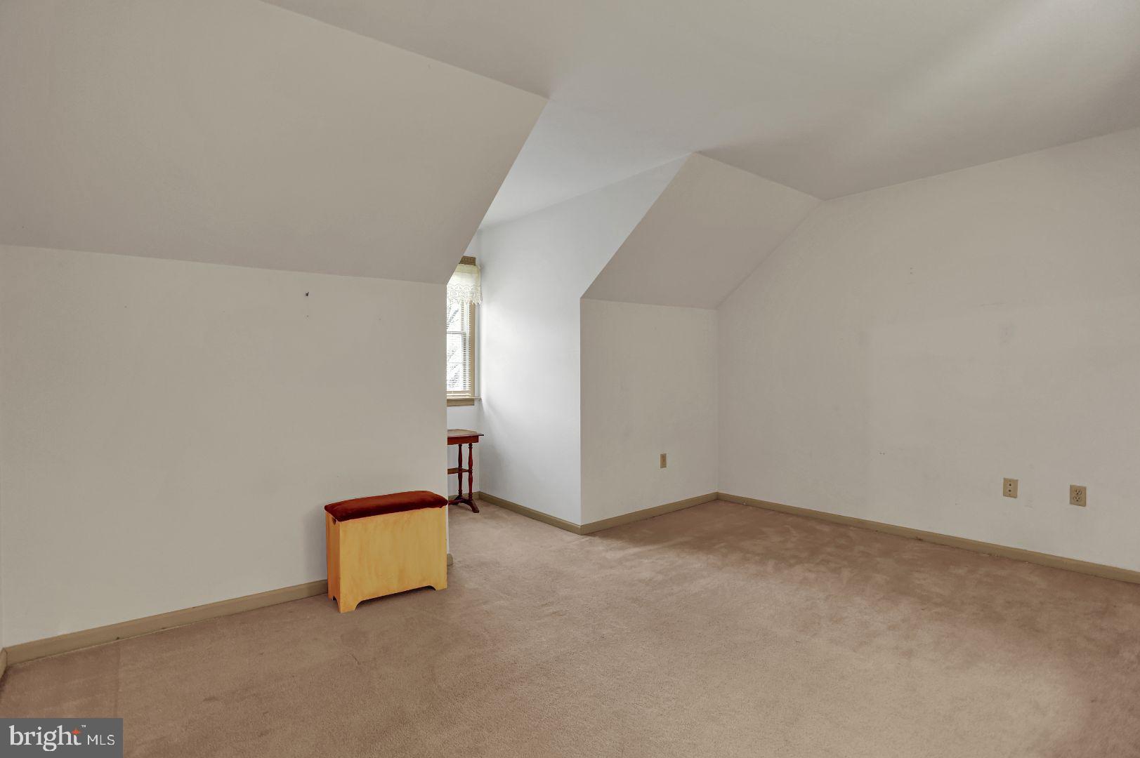 WELLINGTON DOWNES - Residential