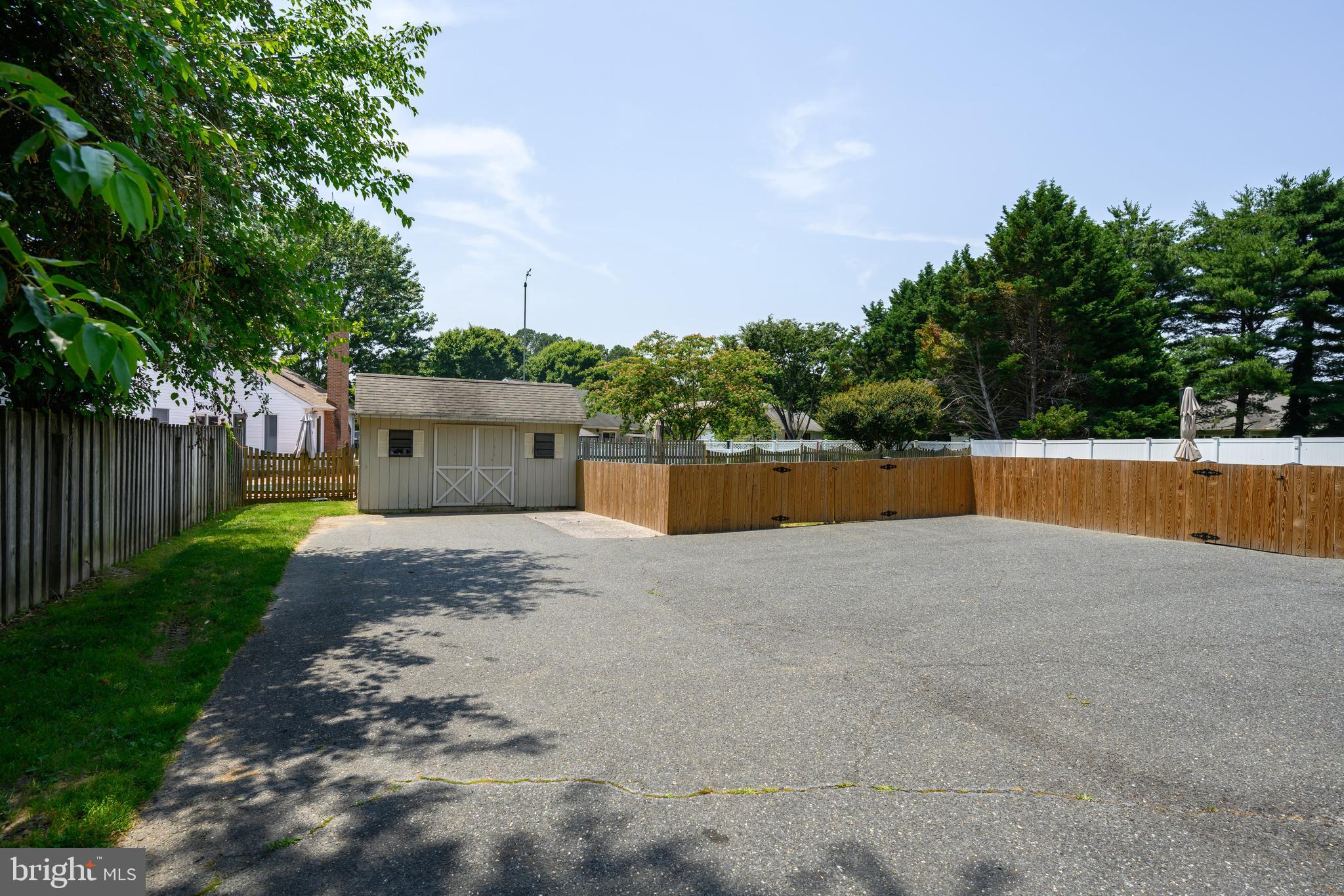 EASTON - Residential