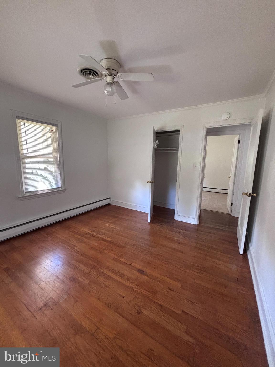 EASTON - Residential Lease