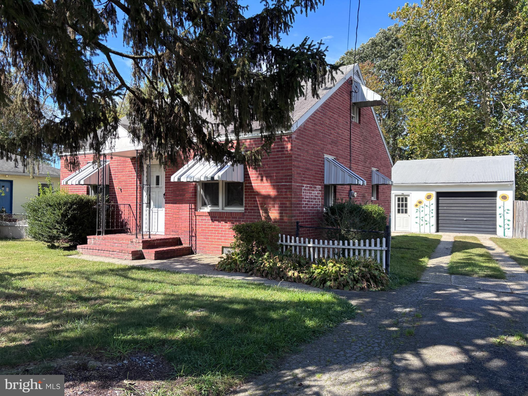 EASTON - Residential Lease