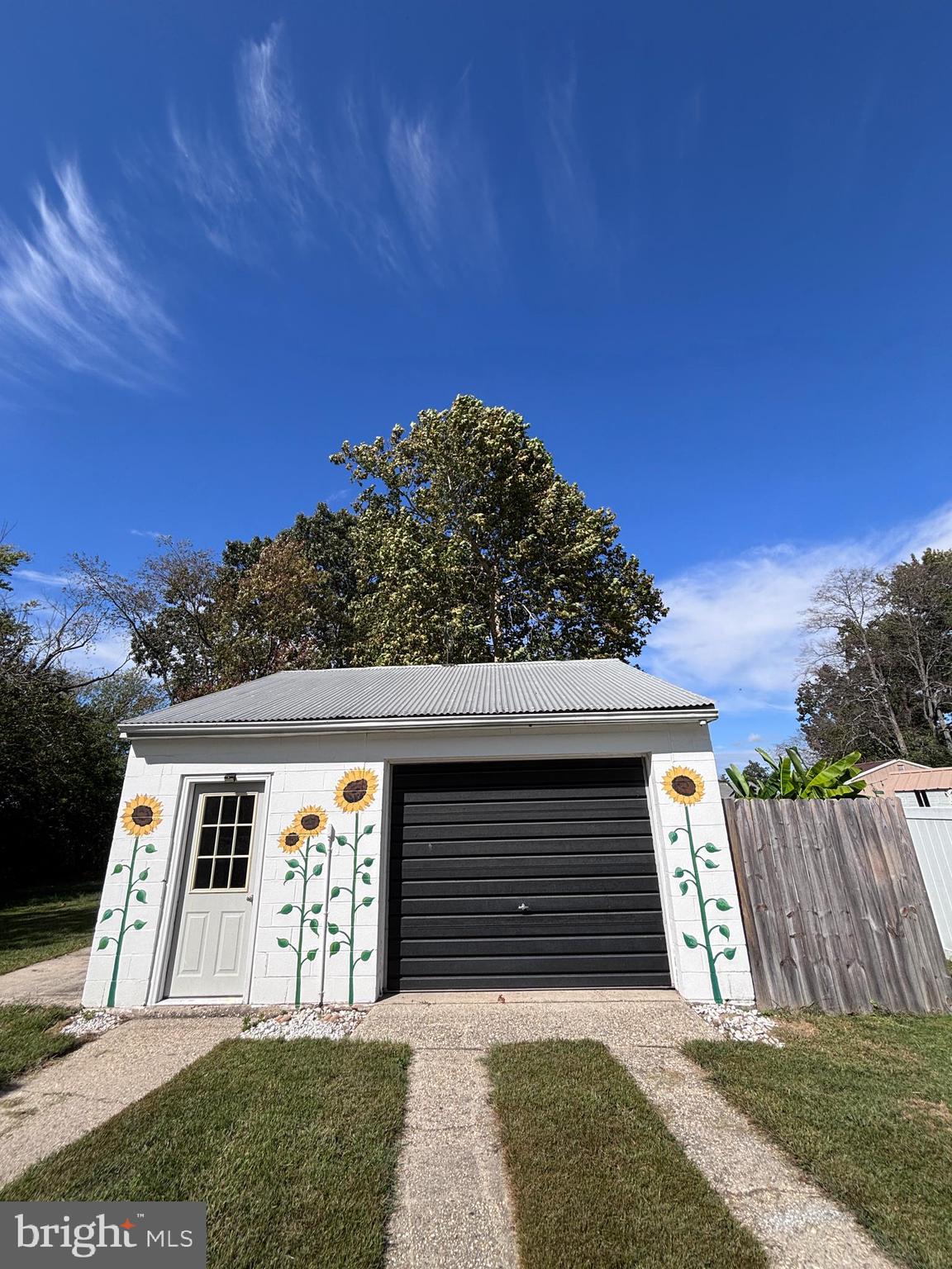 EASTON - Residential Lease