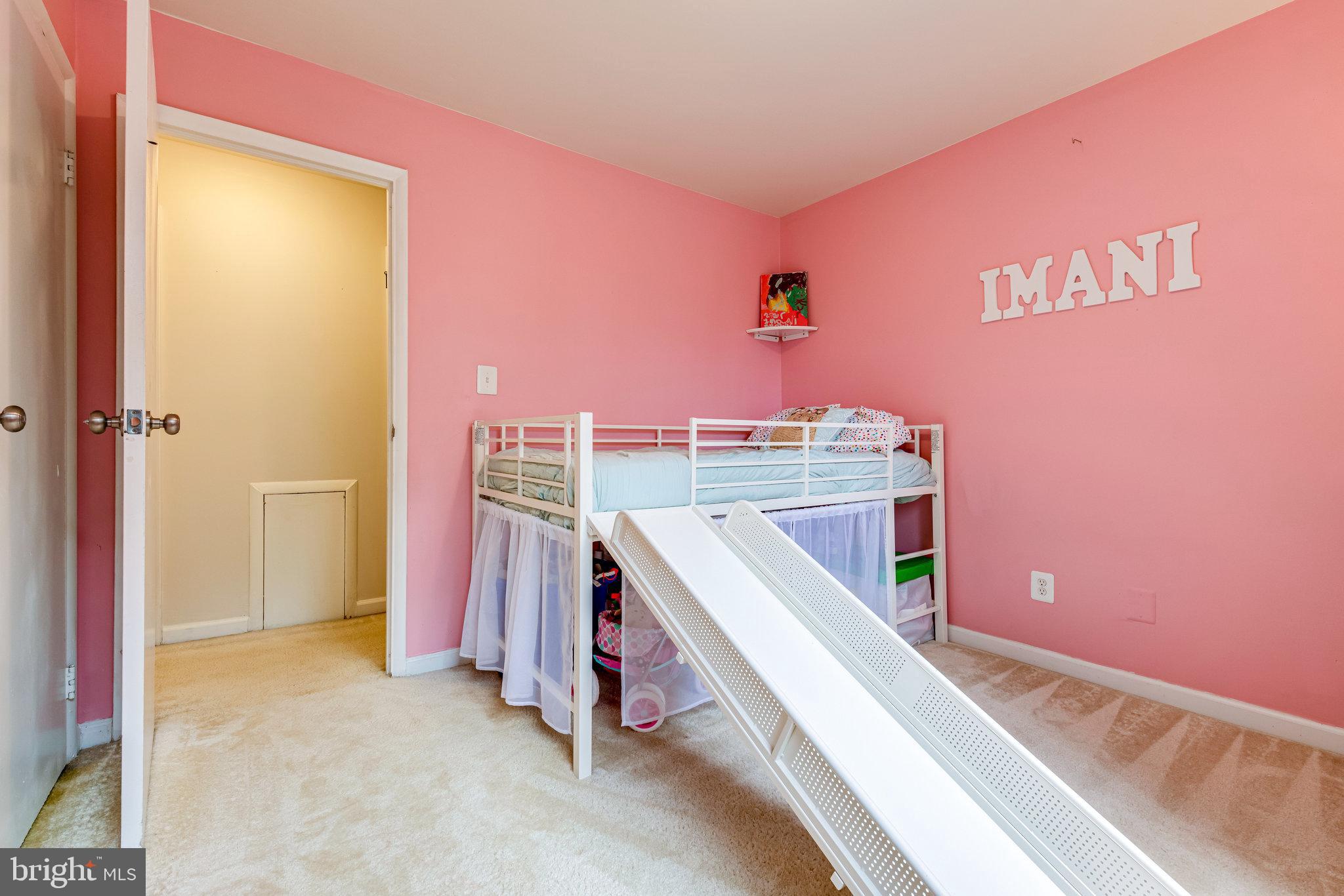 SAXONY SQUARE - Residential