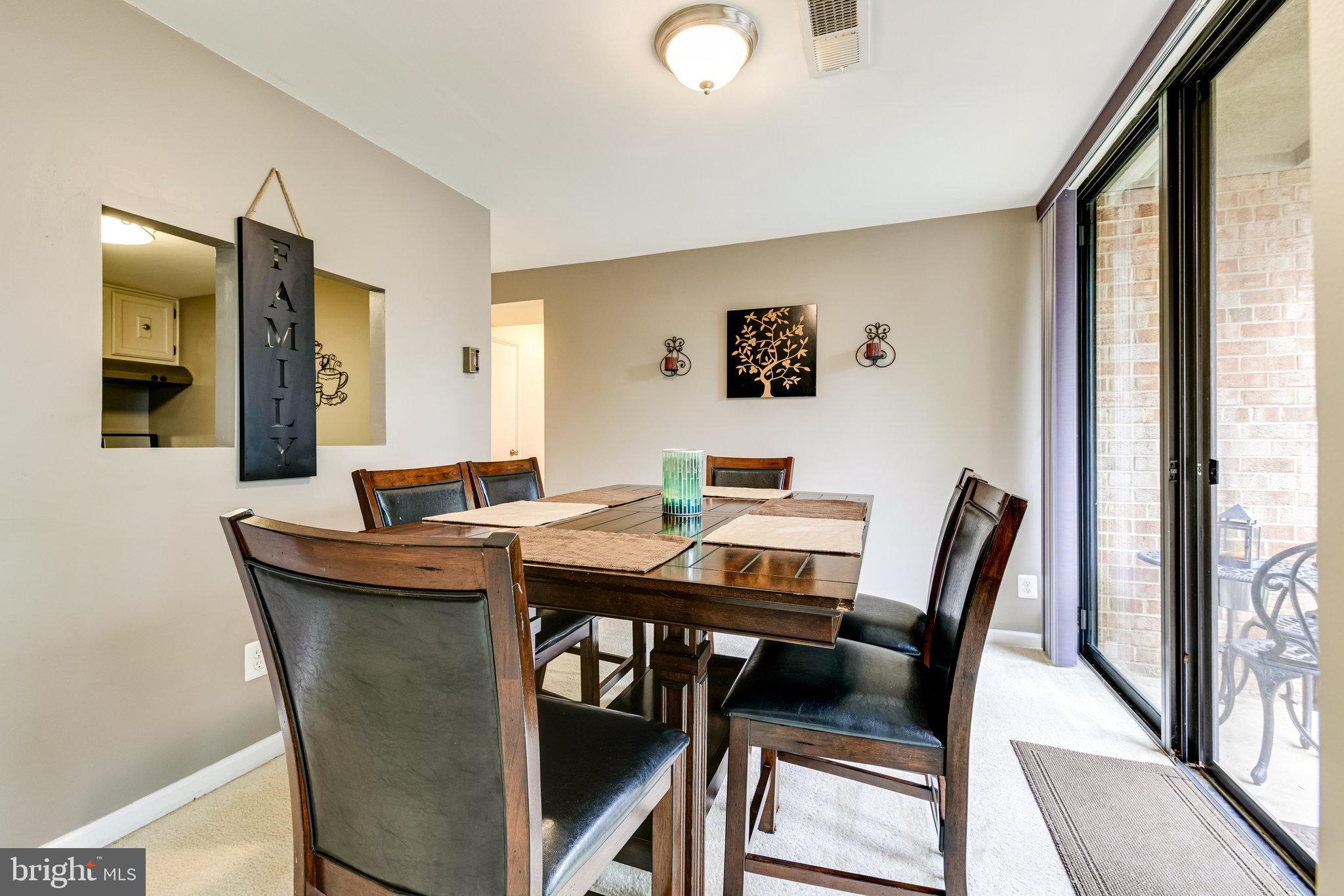 SAXONY SQUARE - Residential