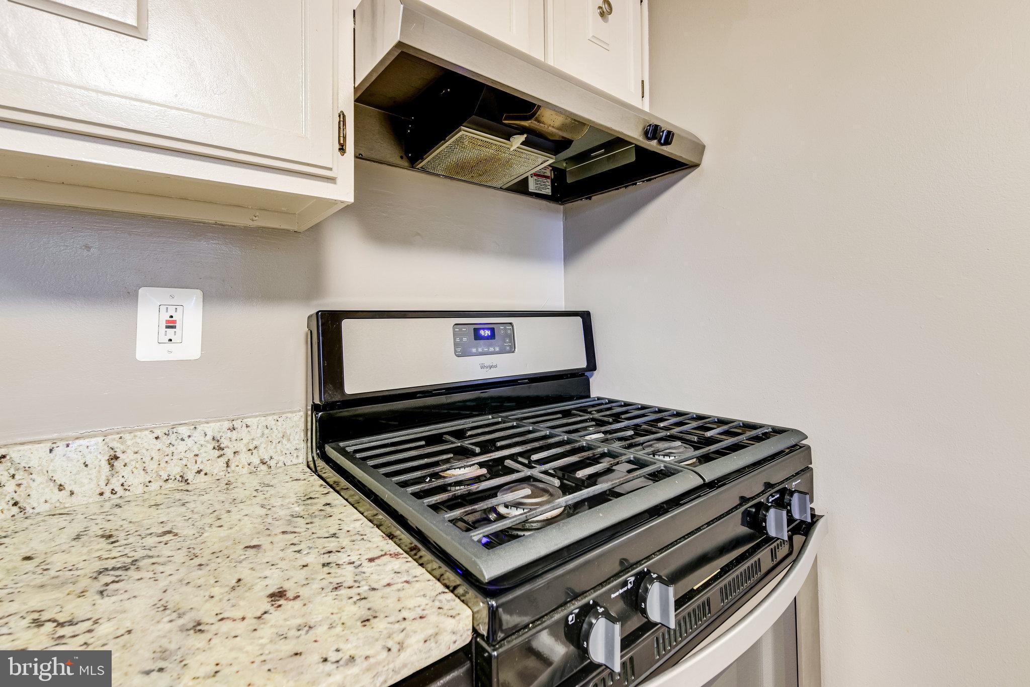 SAXONY SQUARE - Residential