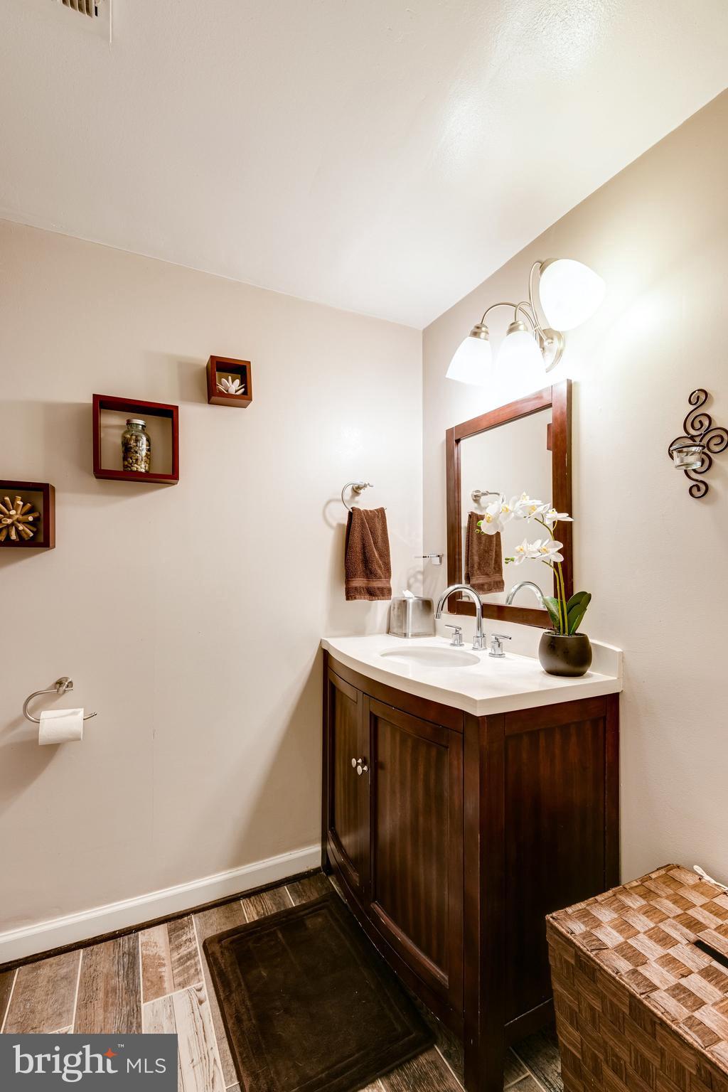 SAXONY SQUARE - Residential