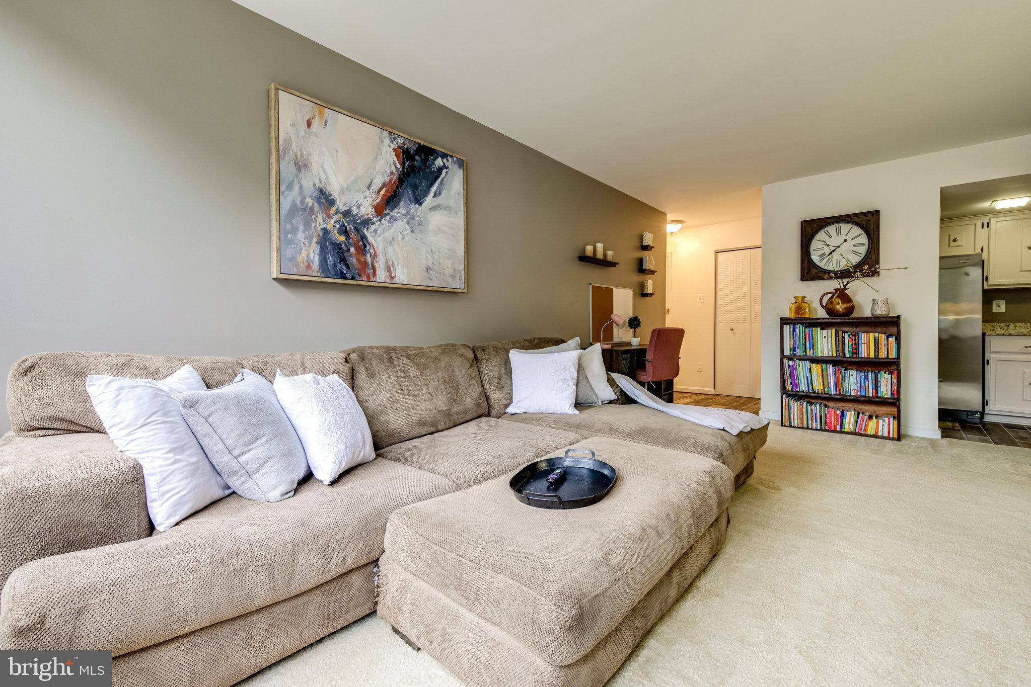 SAXONY SQUARE - Residential