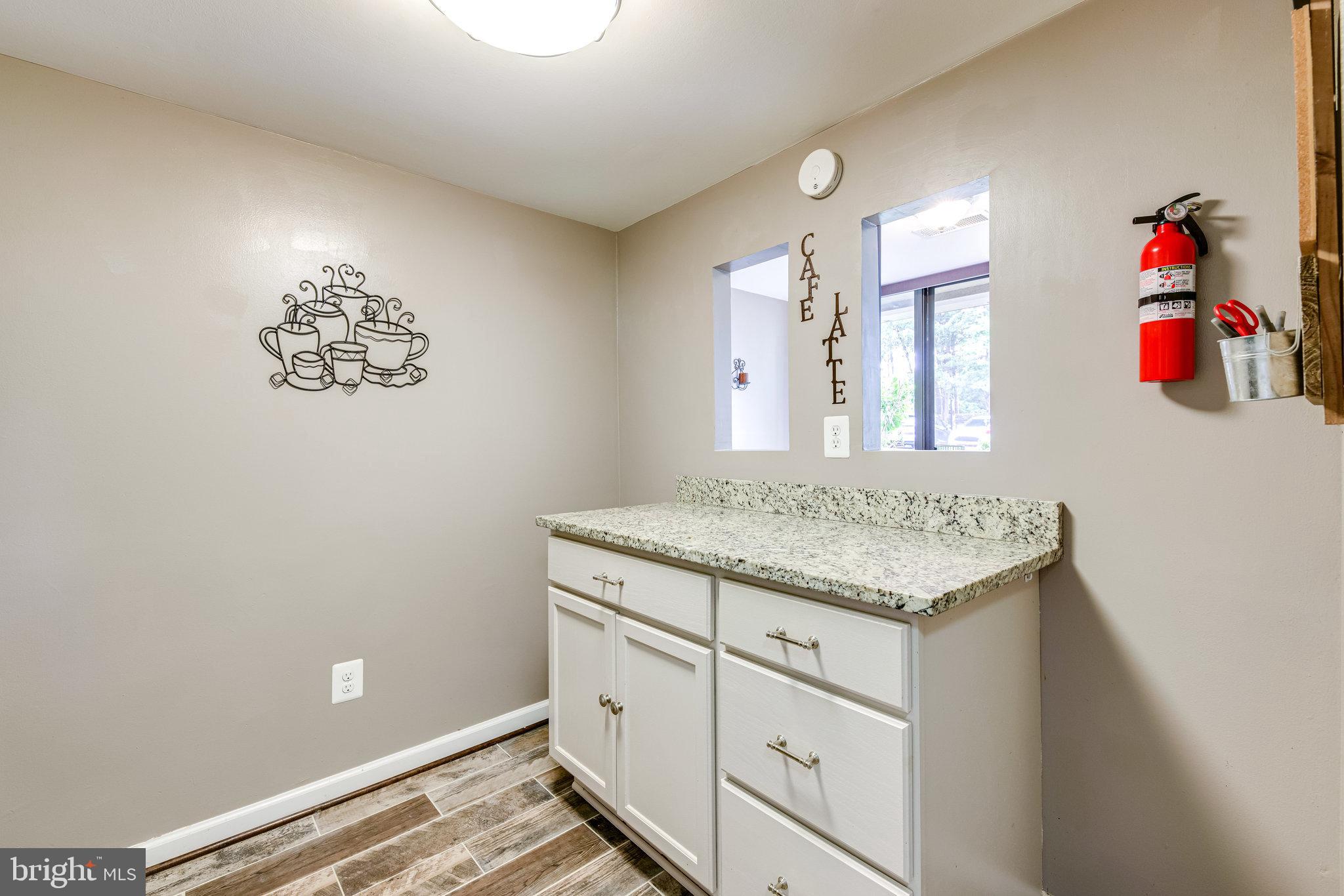 SAXONY SQUARE - Residential