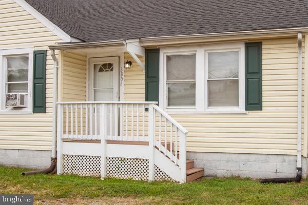 COTTAGE GREEN - Residential Lease