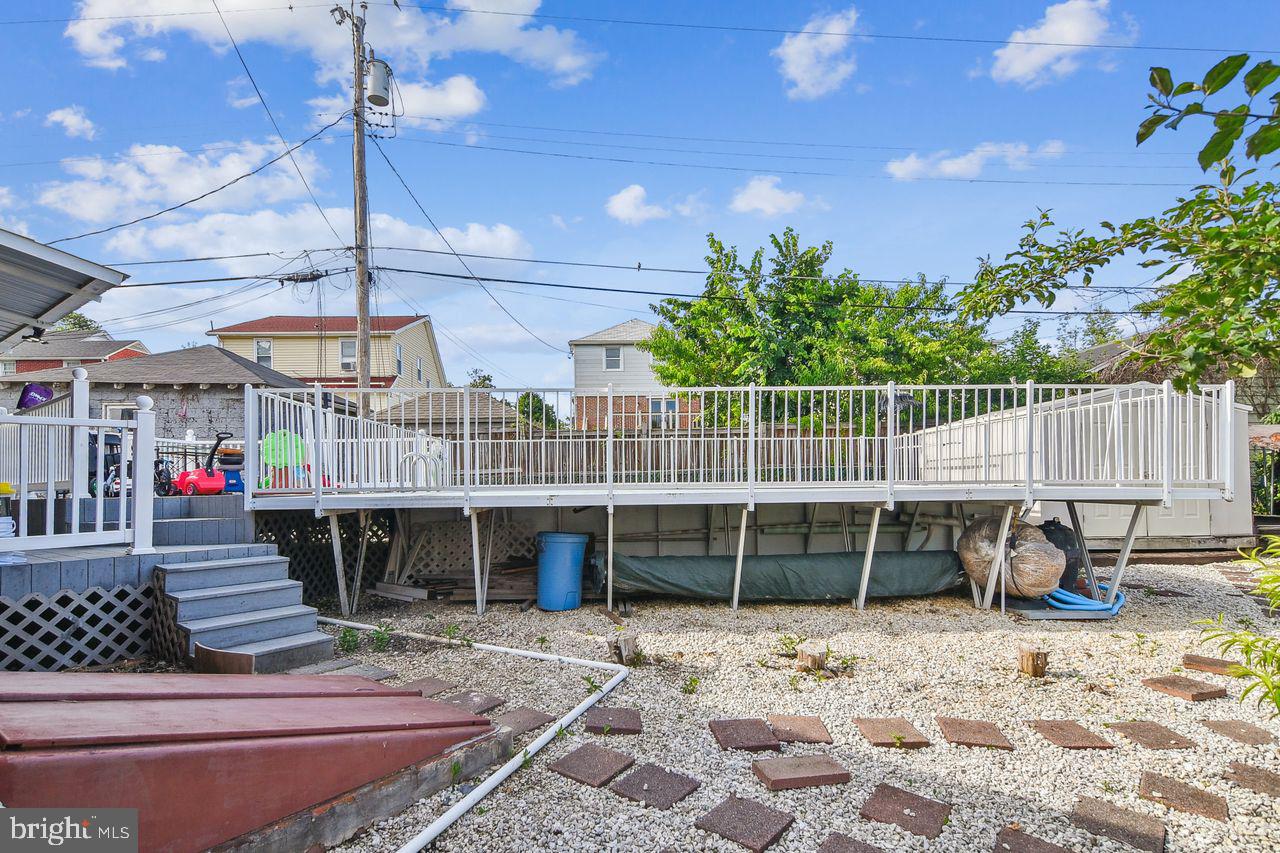 RIDGEWOOD - Residential