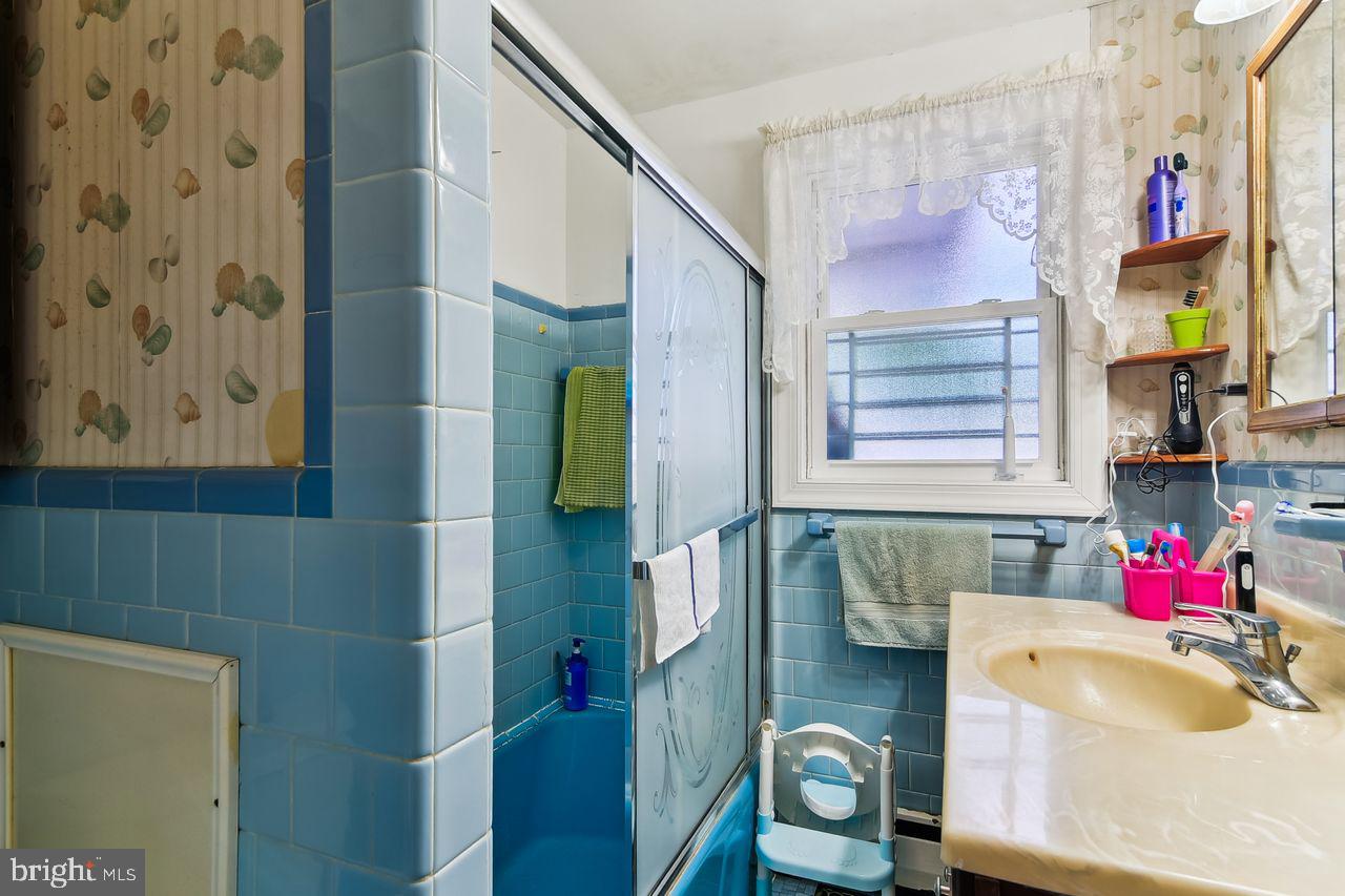 RIDGEWOOD - Residential