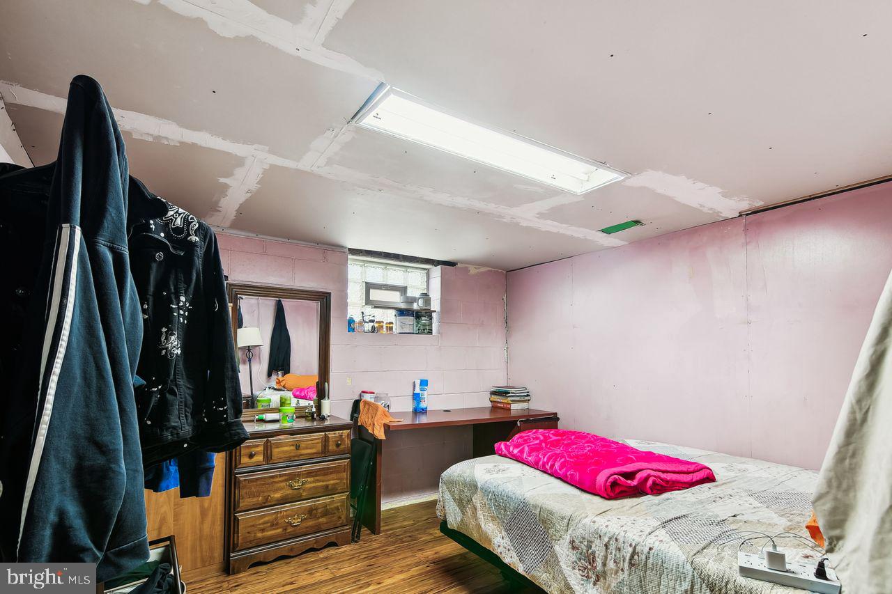 RIDGEWOOD - Residential