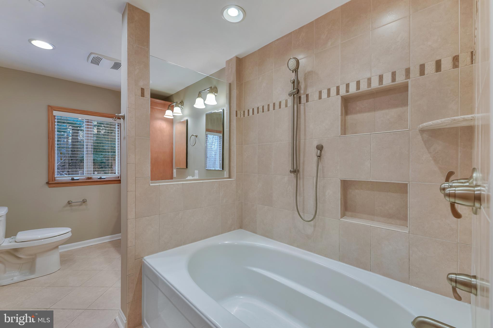 PARADISE BEACH - Residential