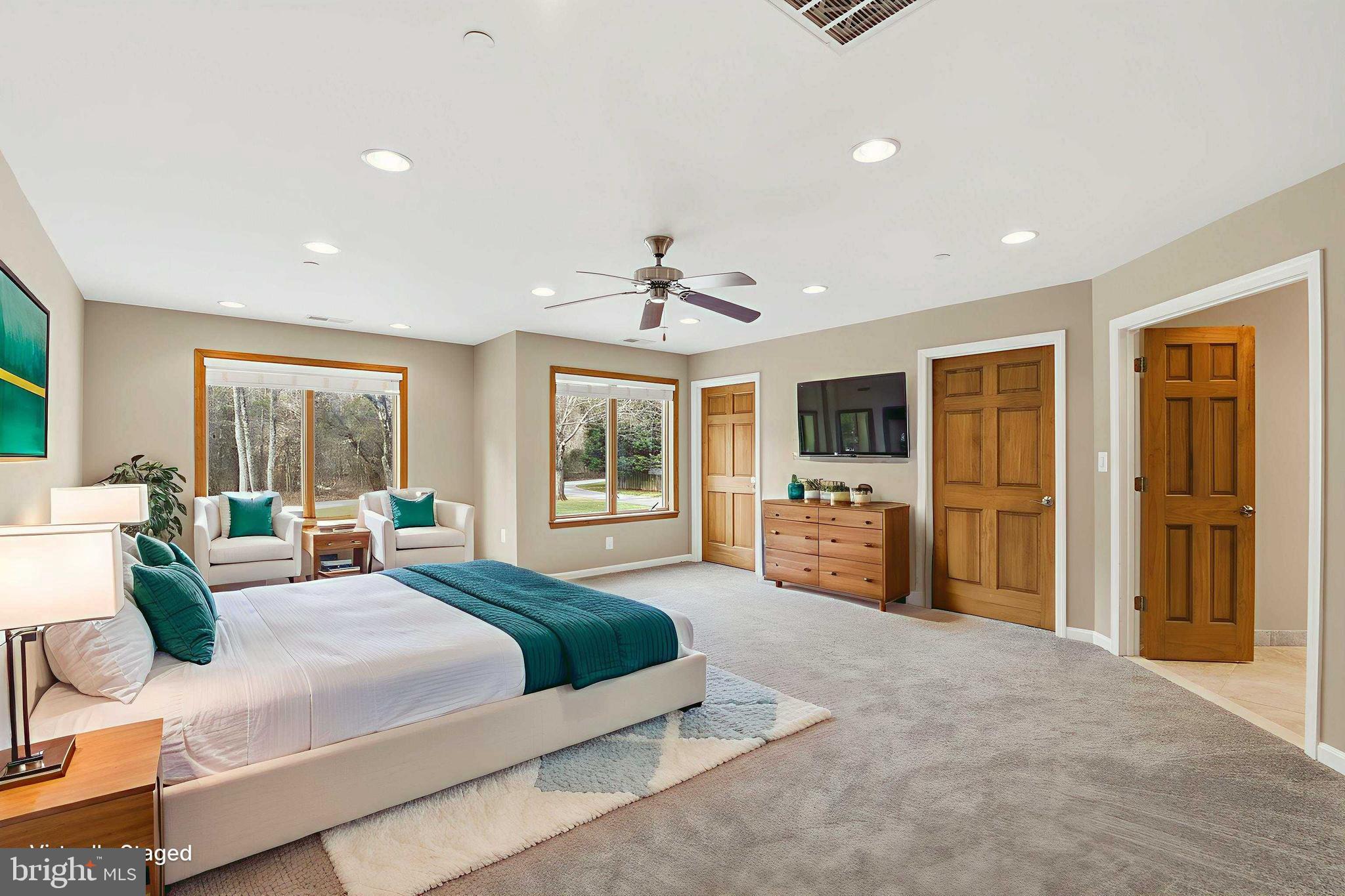 PARADISE BEACH - Residential