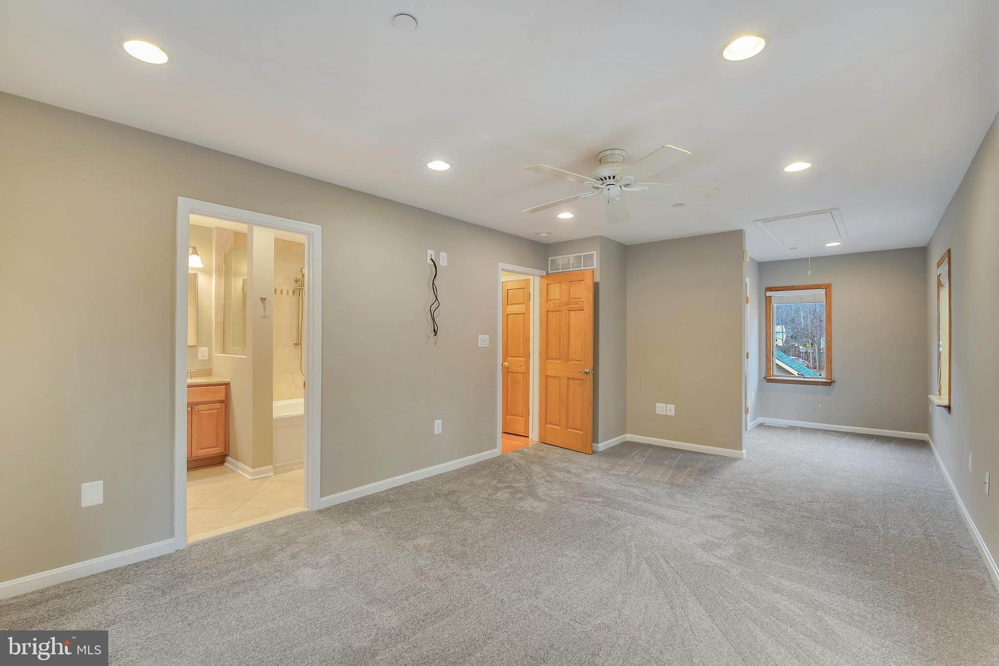 PARADISE BEACH - Residential