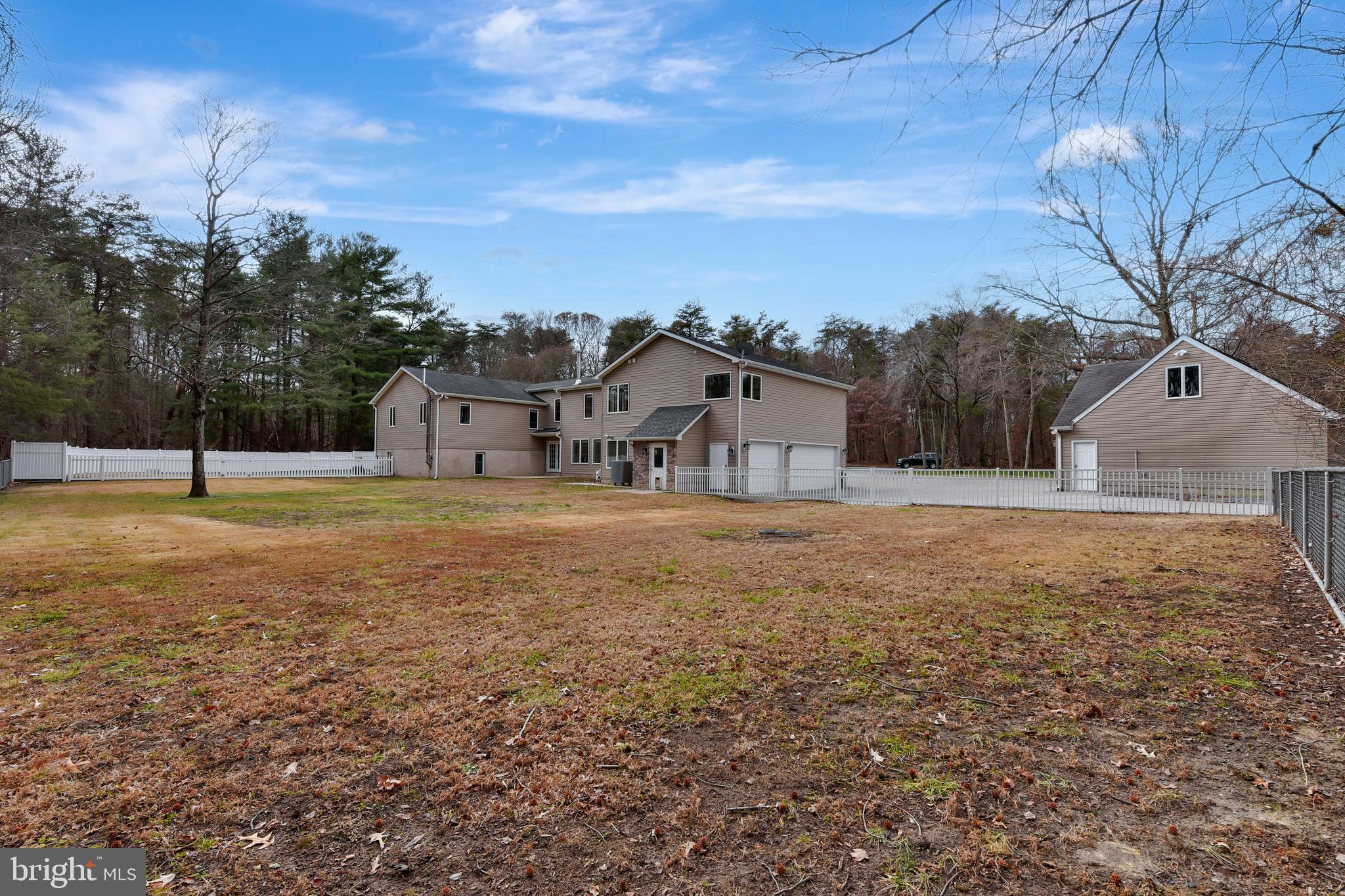 PARADISE BEACH - Residential