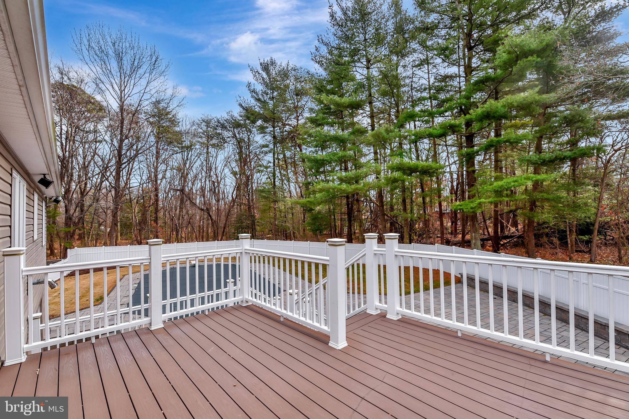 PARADISE BEACH - Residential