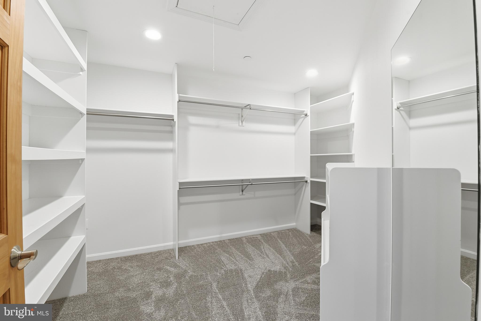 PARADISE BEACH - Residential