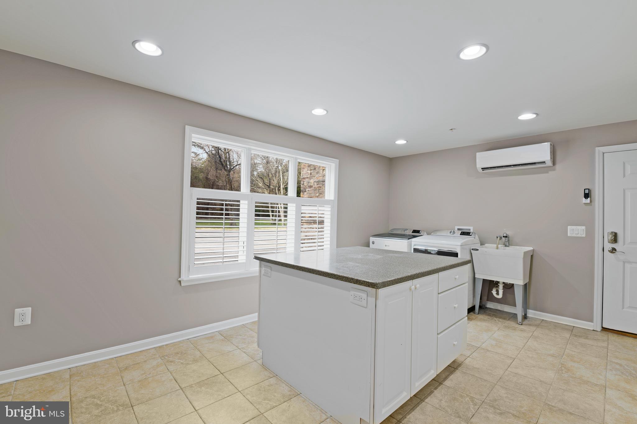 PARADISE BEACH - Residential