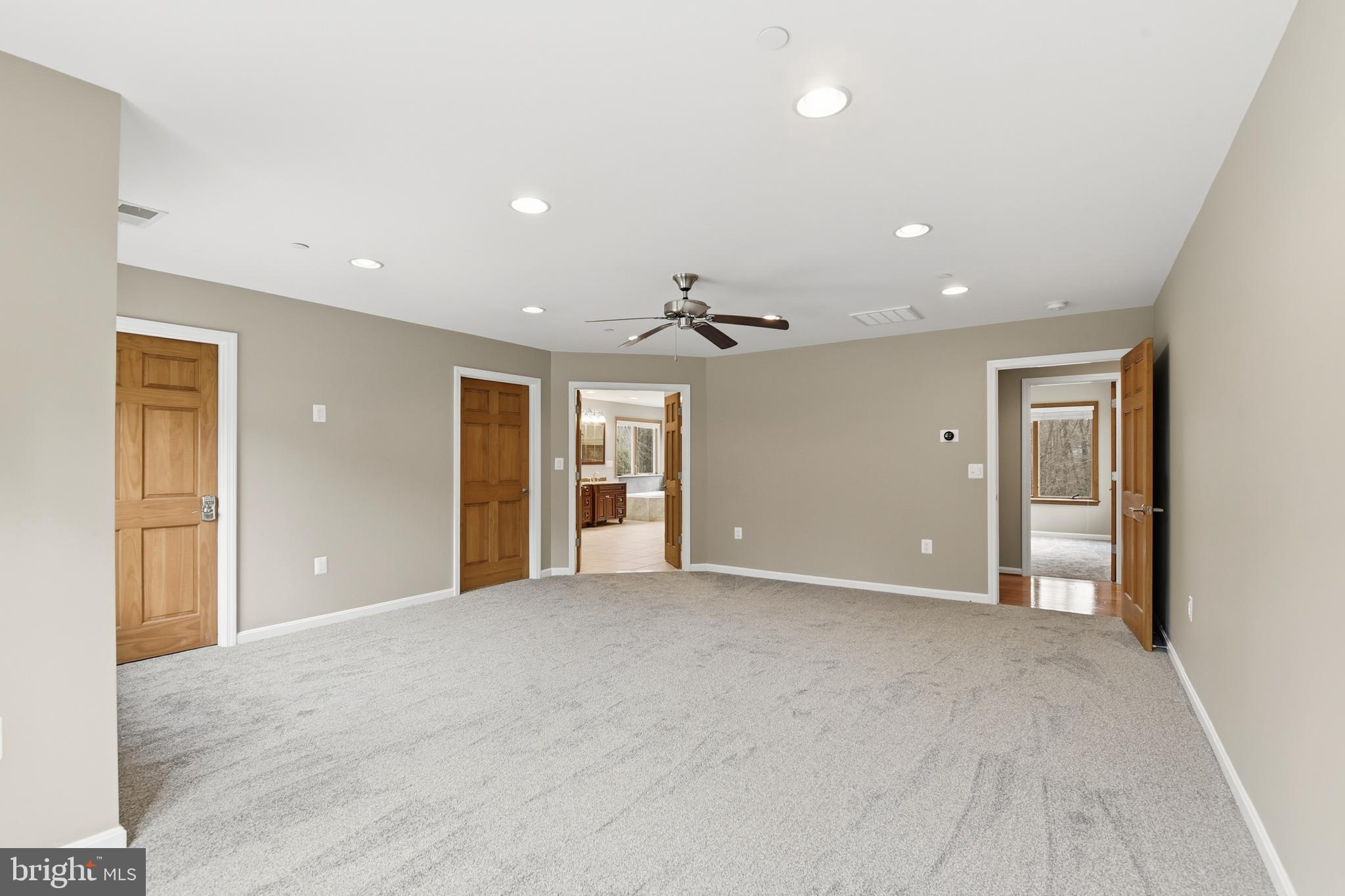 PARADISE BEACH - Residential