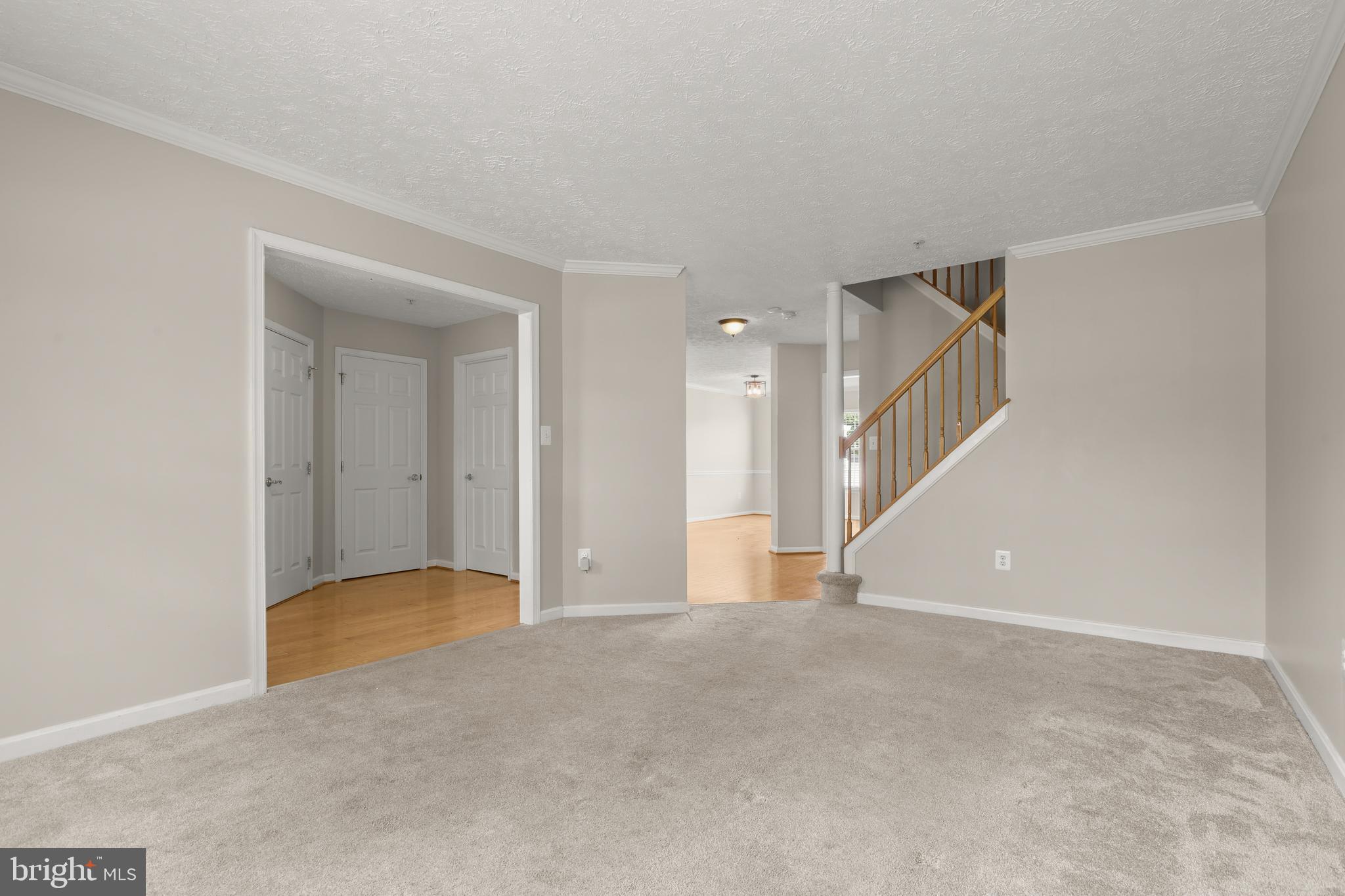 DEER SPRING - Residential