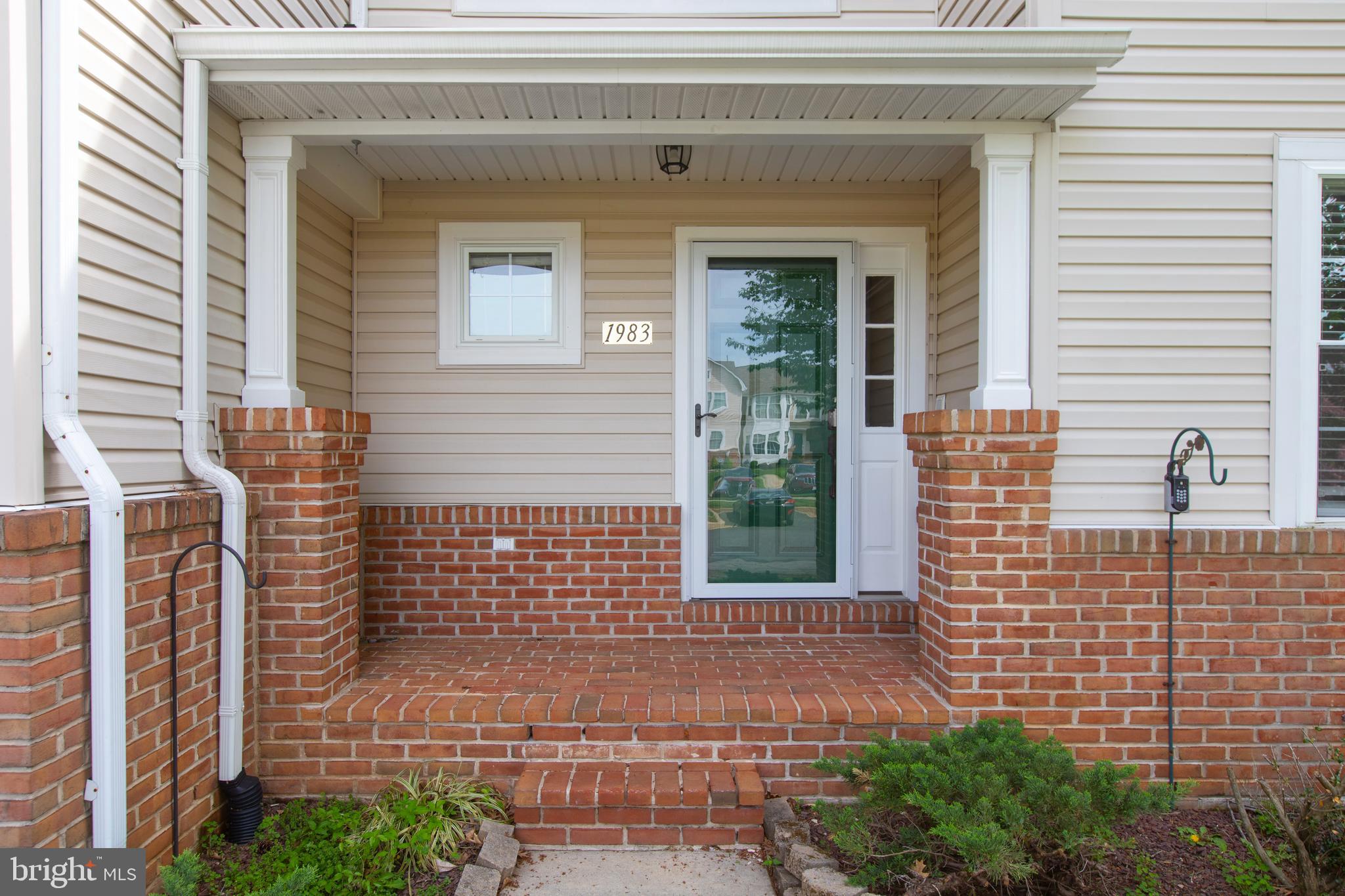 DEER SPRING - Residential