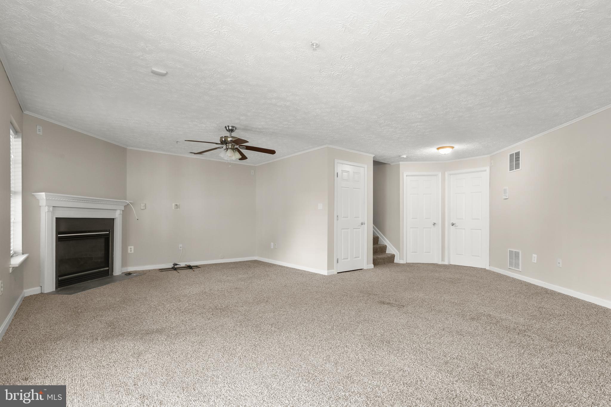 DEER SPRING - Residential