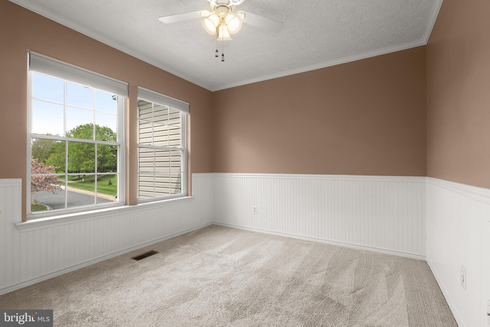 DEER SPRING - Residential