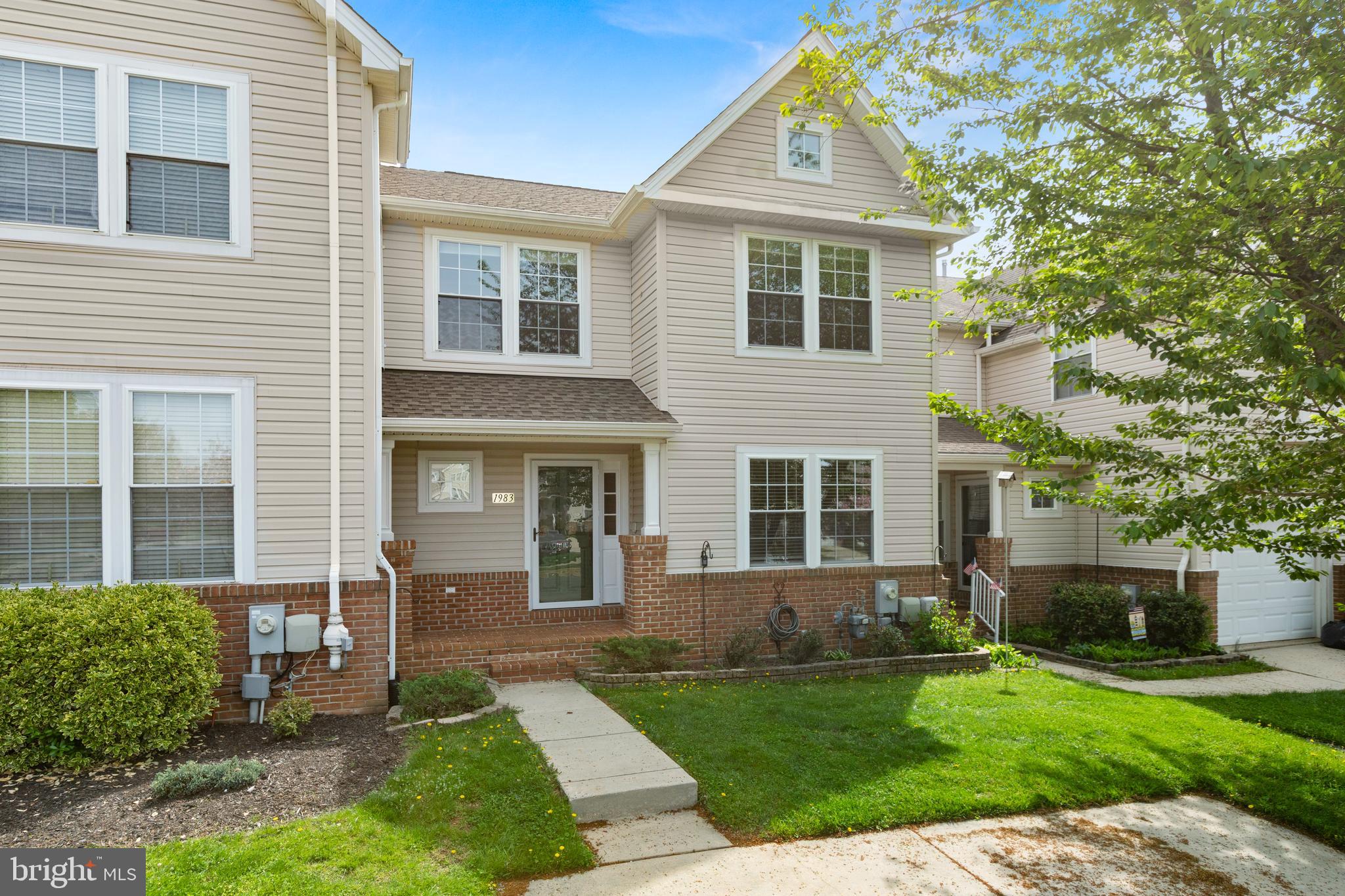 DEER SPRING - Residential