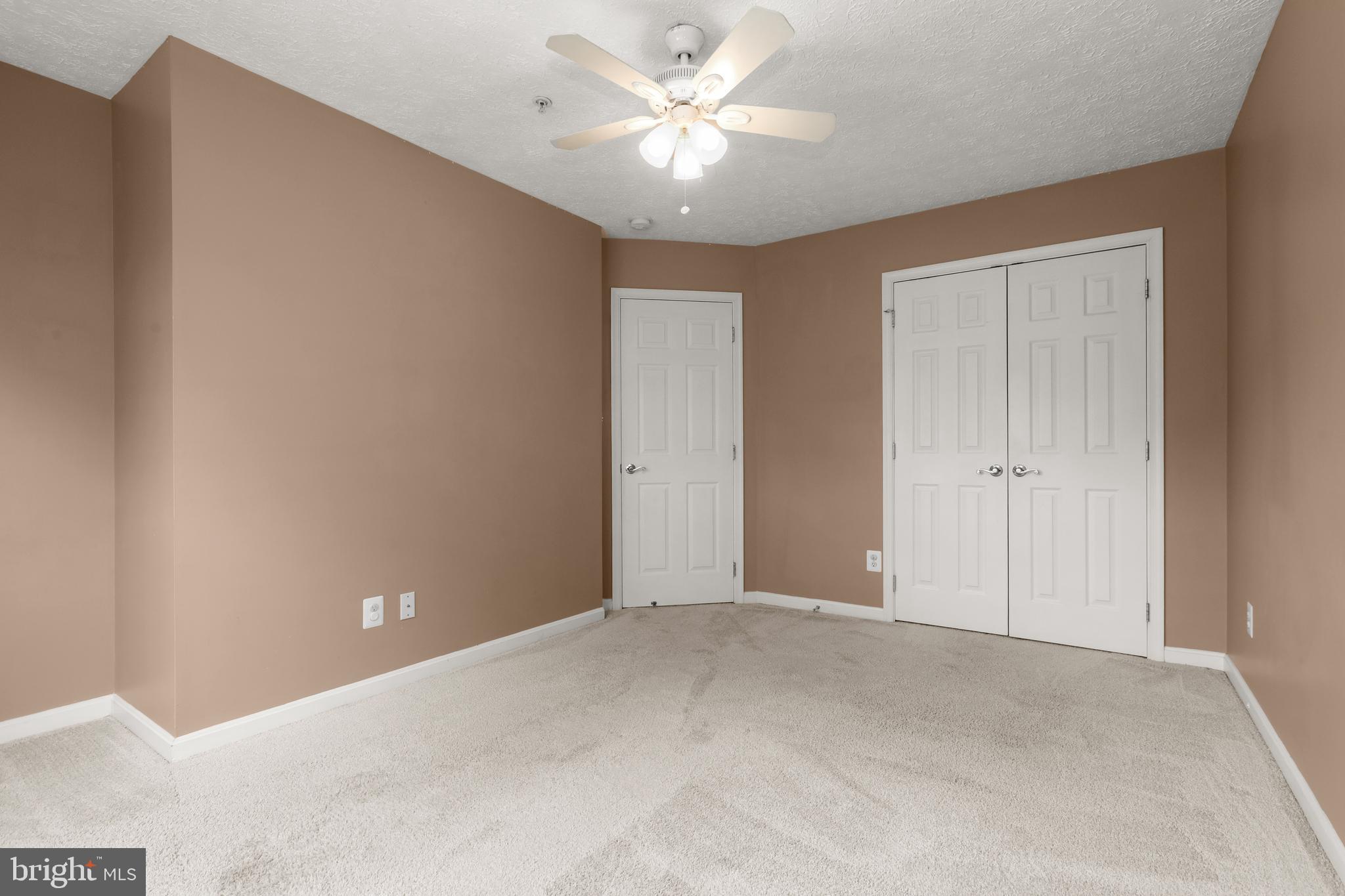 DEER SPRING - Residential