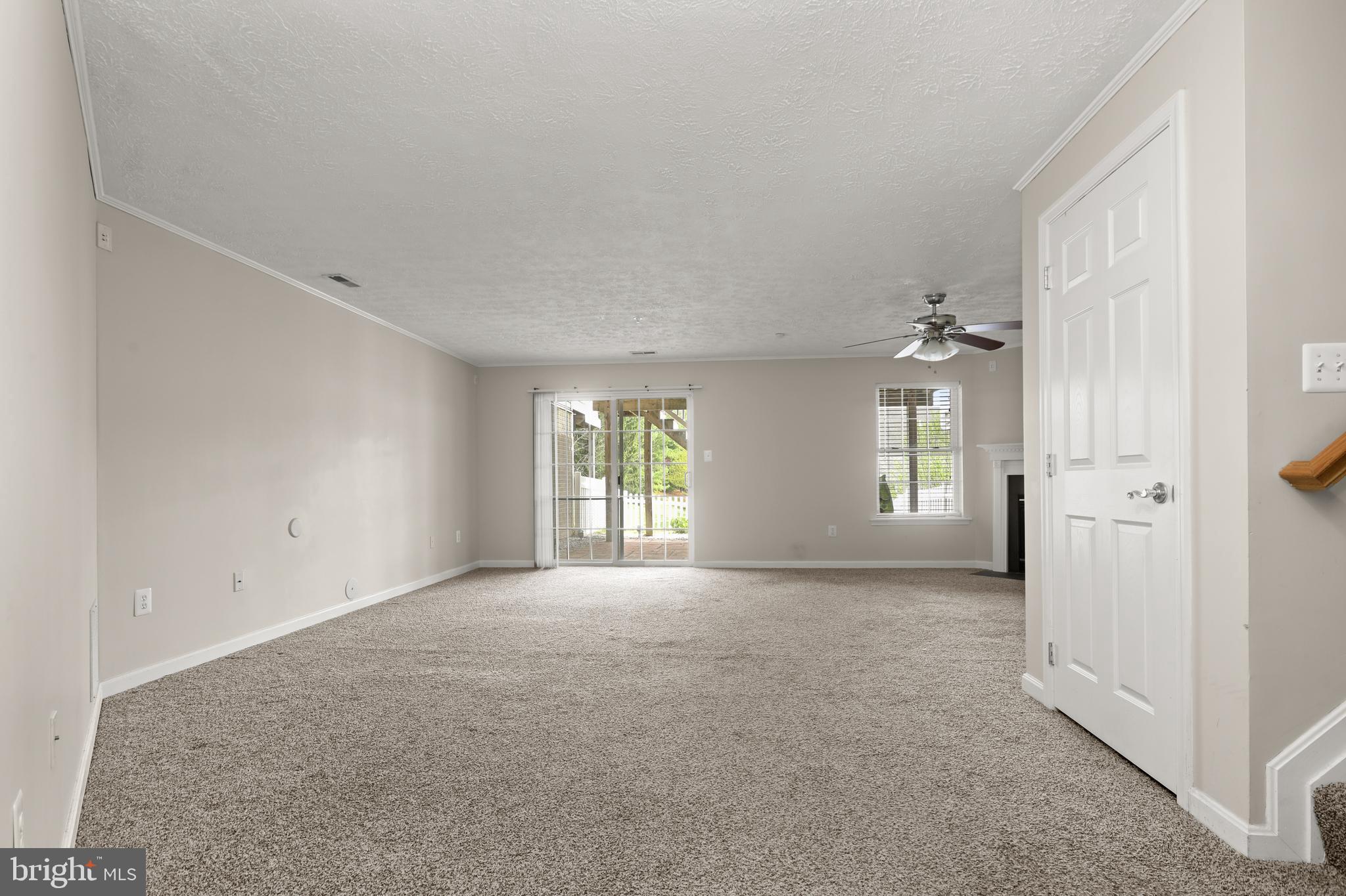 DEER SPRING - Residential