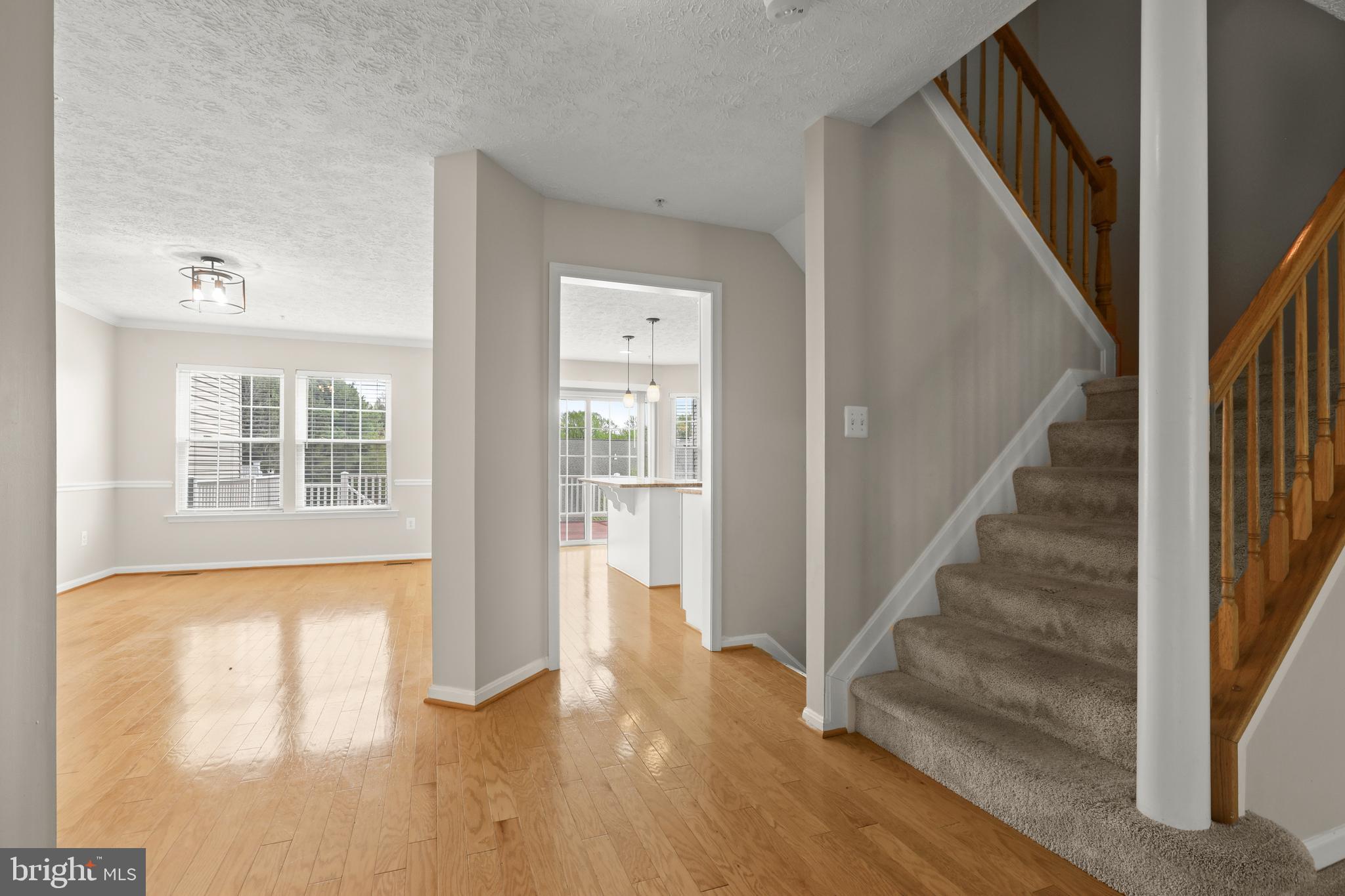 DEER SPRING - Residential