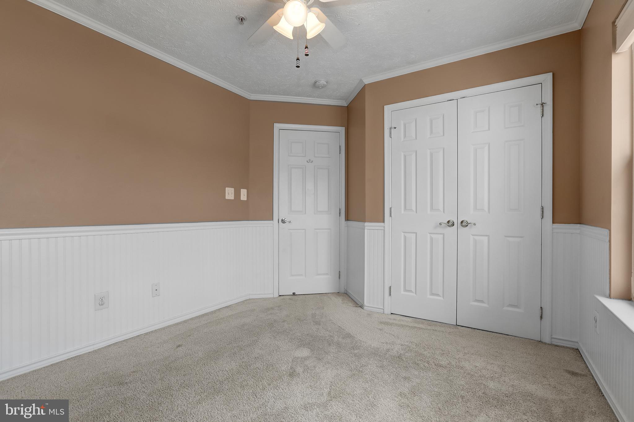 DEER SPRING - Residential