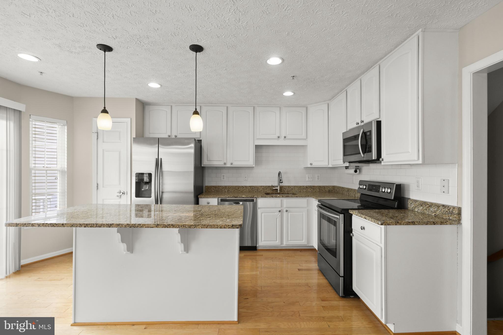 DEER SPRING - Residential