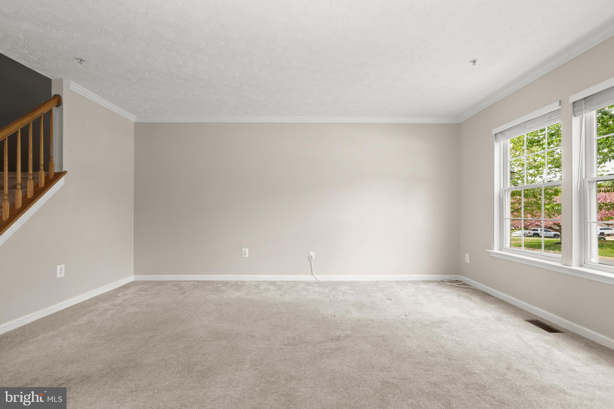 DEER SPRING - Residential