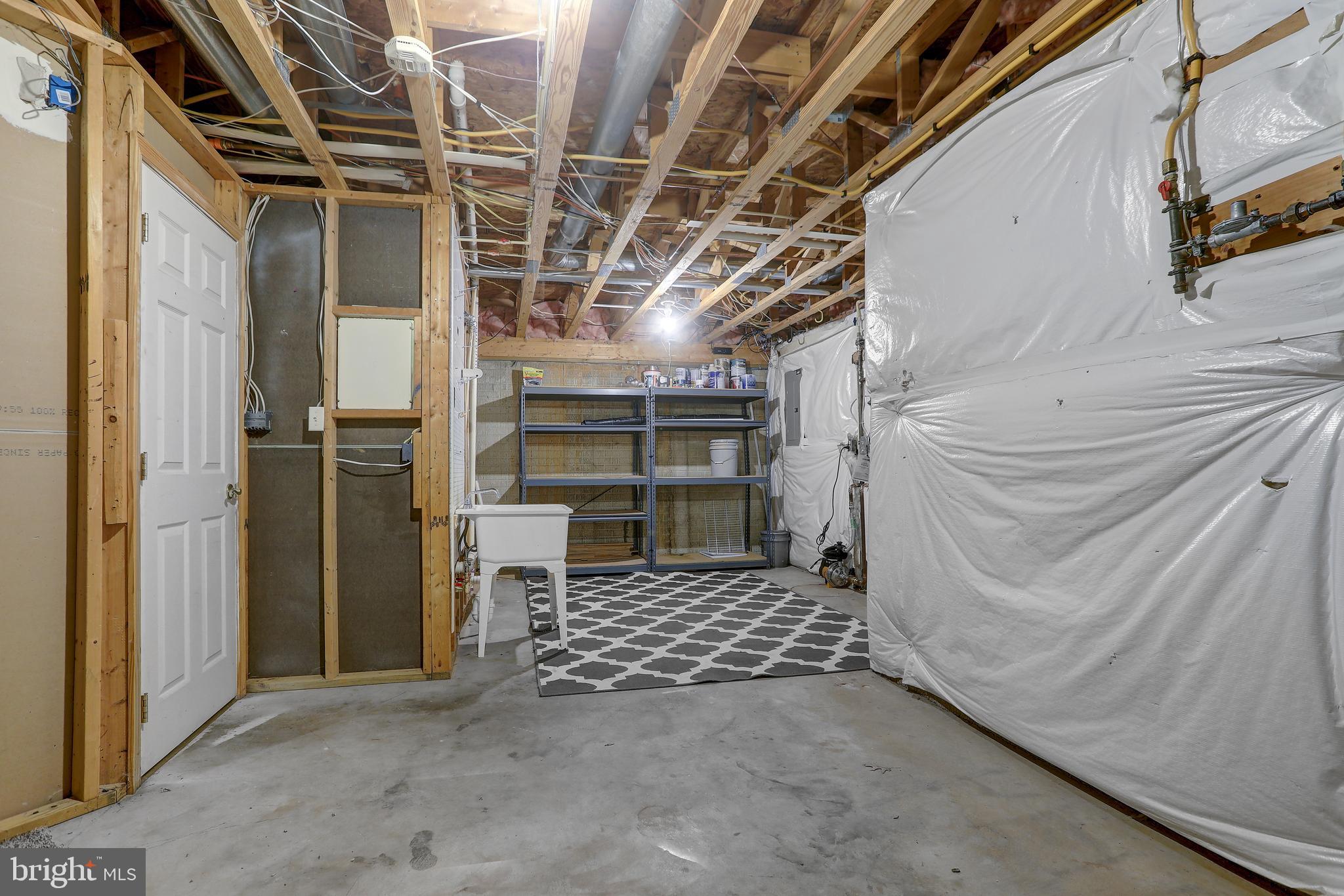 DEER SPRING - Residential