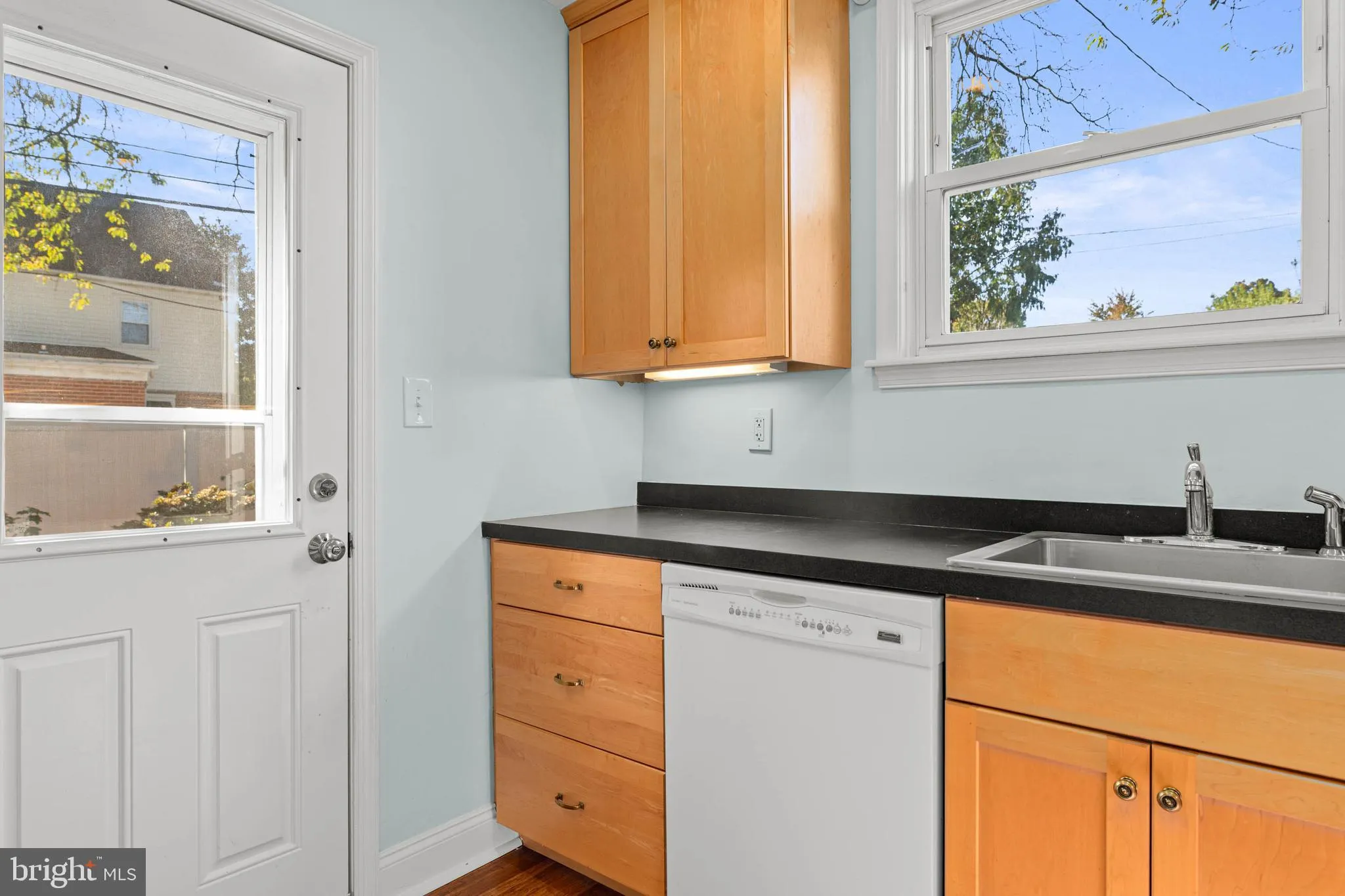 Lansdowne, Pennsylvania 19050, United States, 3 Bedrooms Bedrooms, ,3 BathroomsBathrooms,Residential,Active,232109