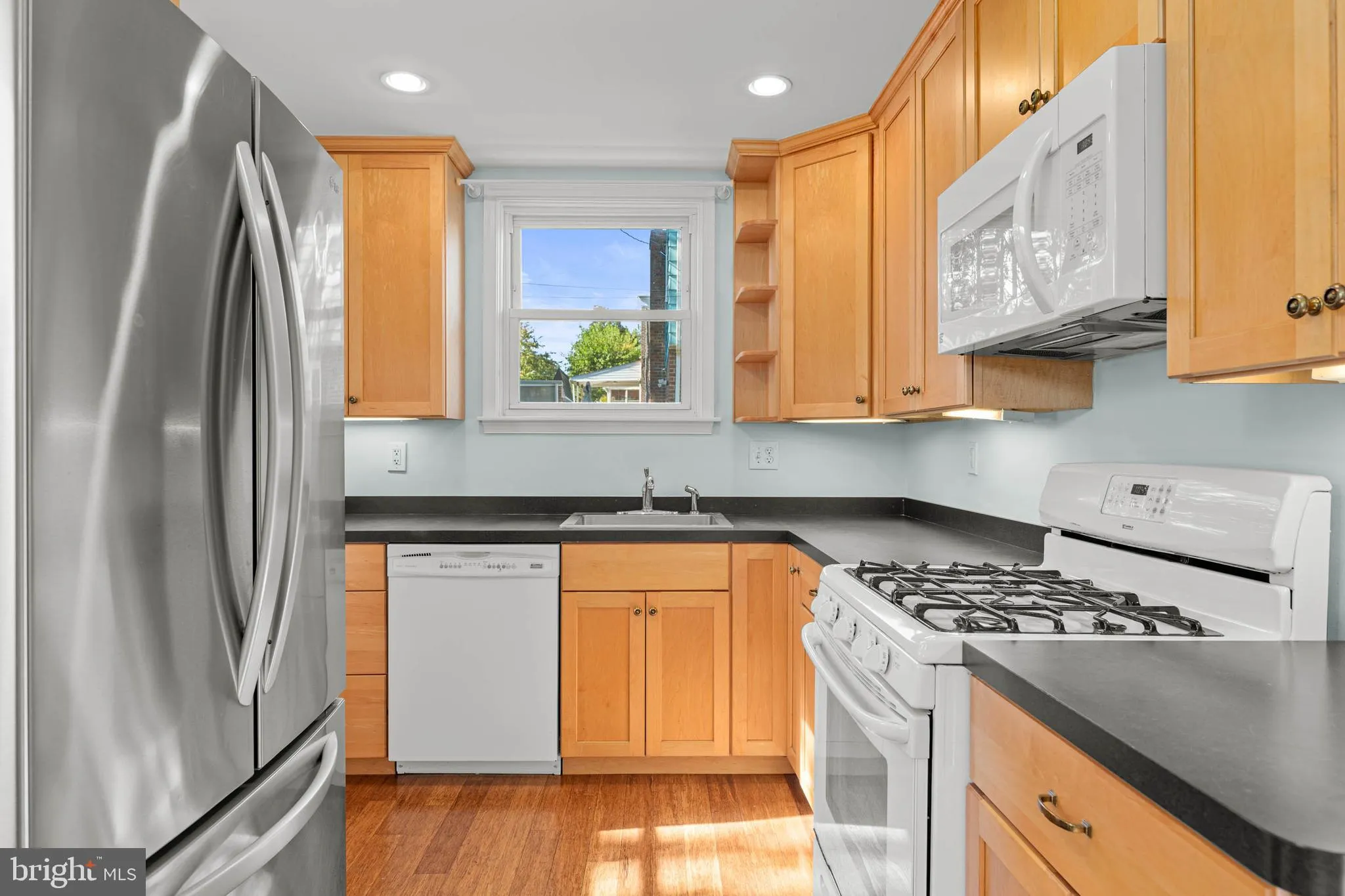 Lansdowne, Pennsylvania 19050, United States, 3 Bedrooms Bedrooms, ,3 BathroomsBathrooms,Residential,Active,232109